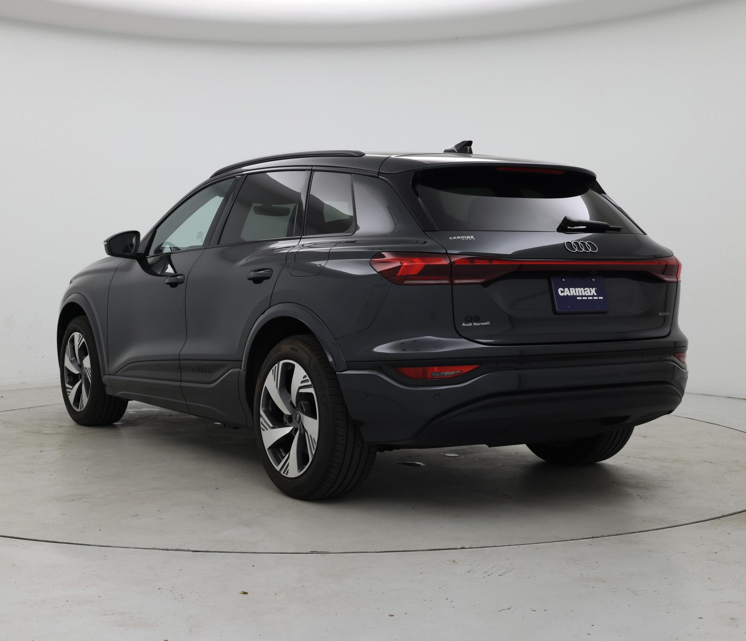 Thumbnail: 2025 Audi Q6 e-tron - 2
