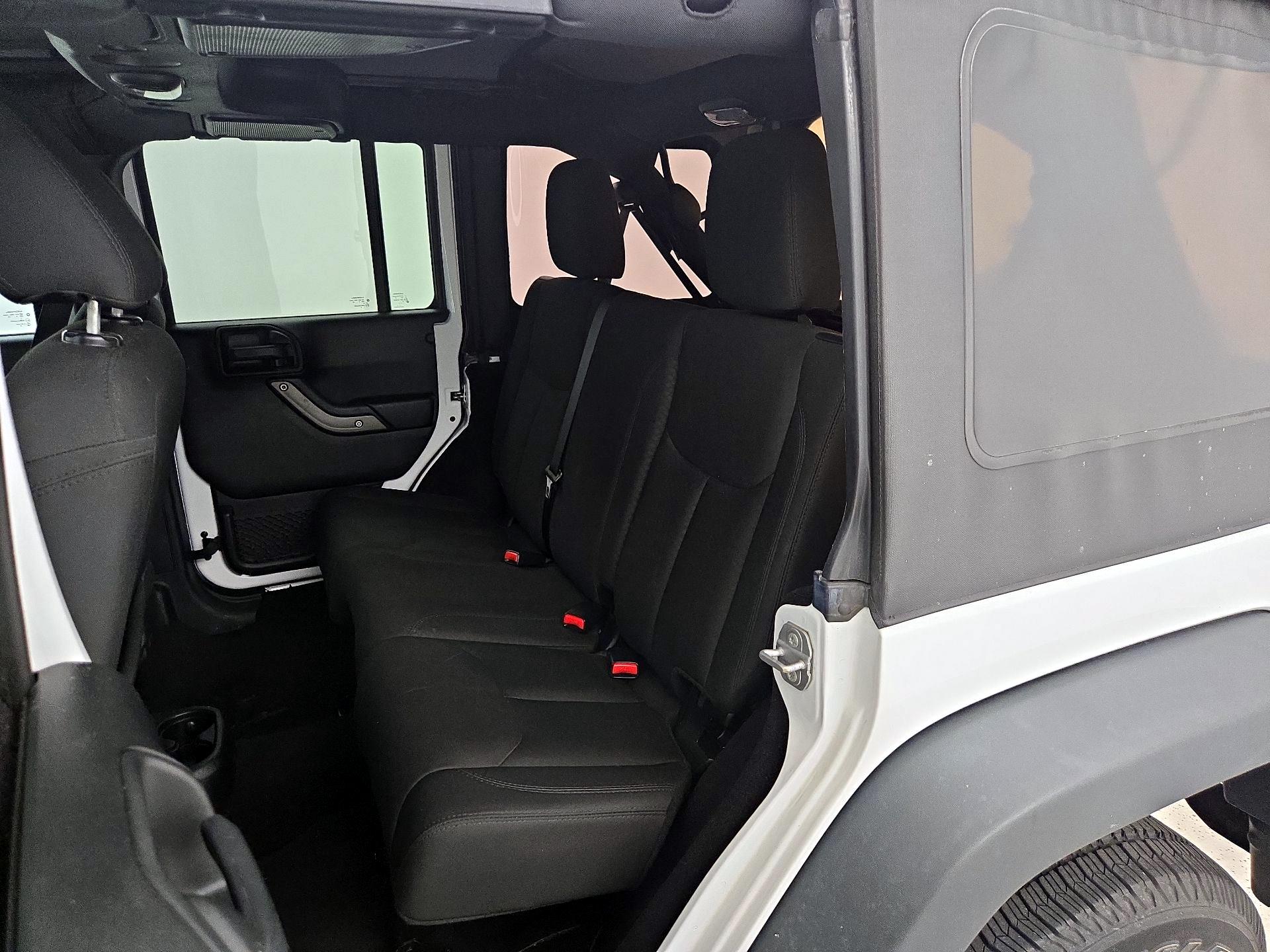 Thumbnail: 2016 Jeep Wrangler - 17