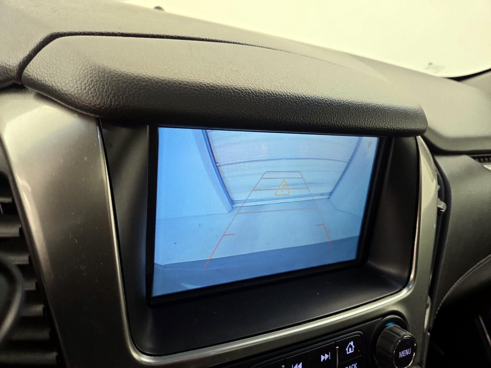 Thumbnail: 2019 Chevrolet Suburban - 15