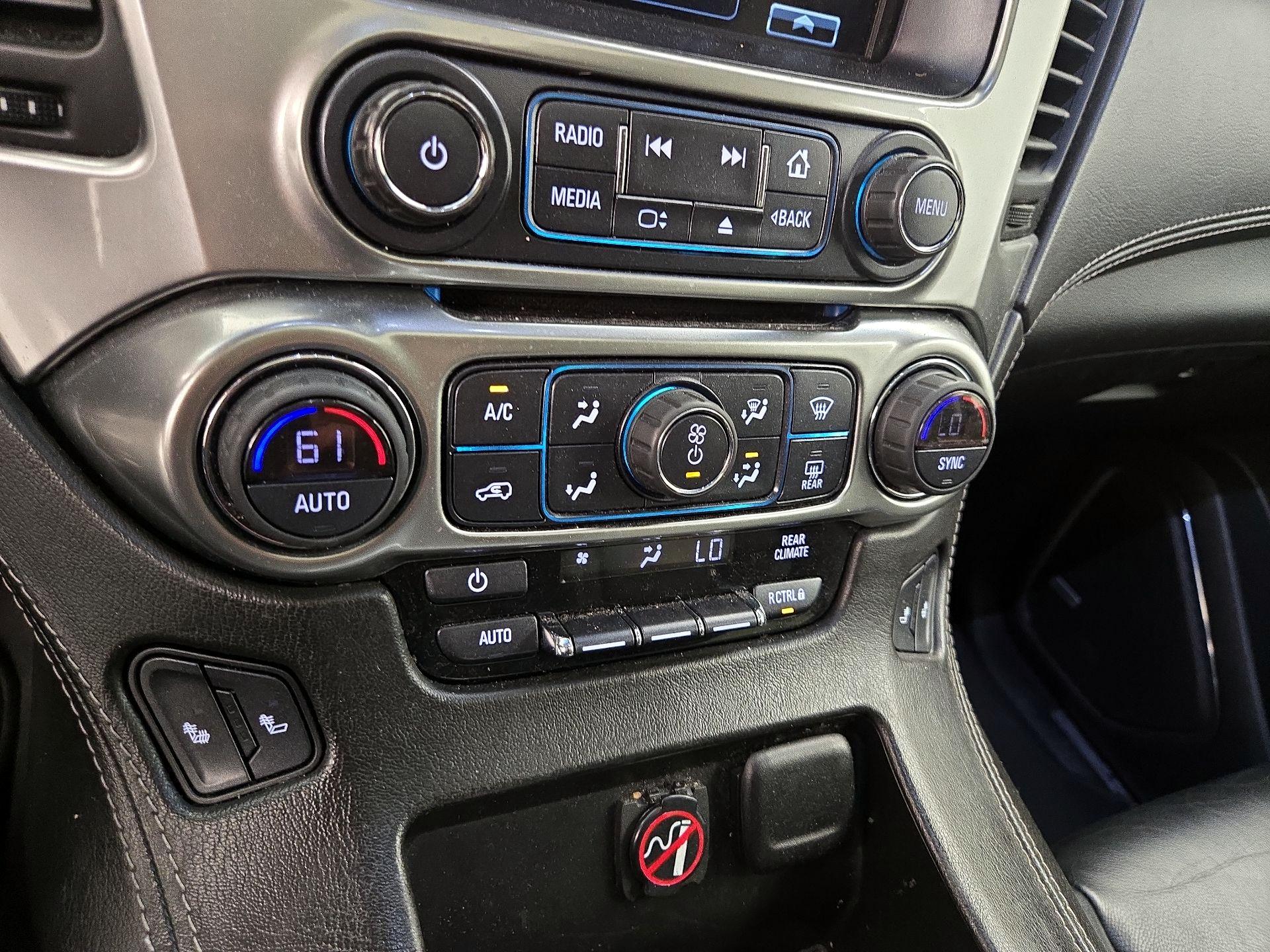 Thumbnail: 2019 Chevrolet Suburban - 17