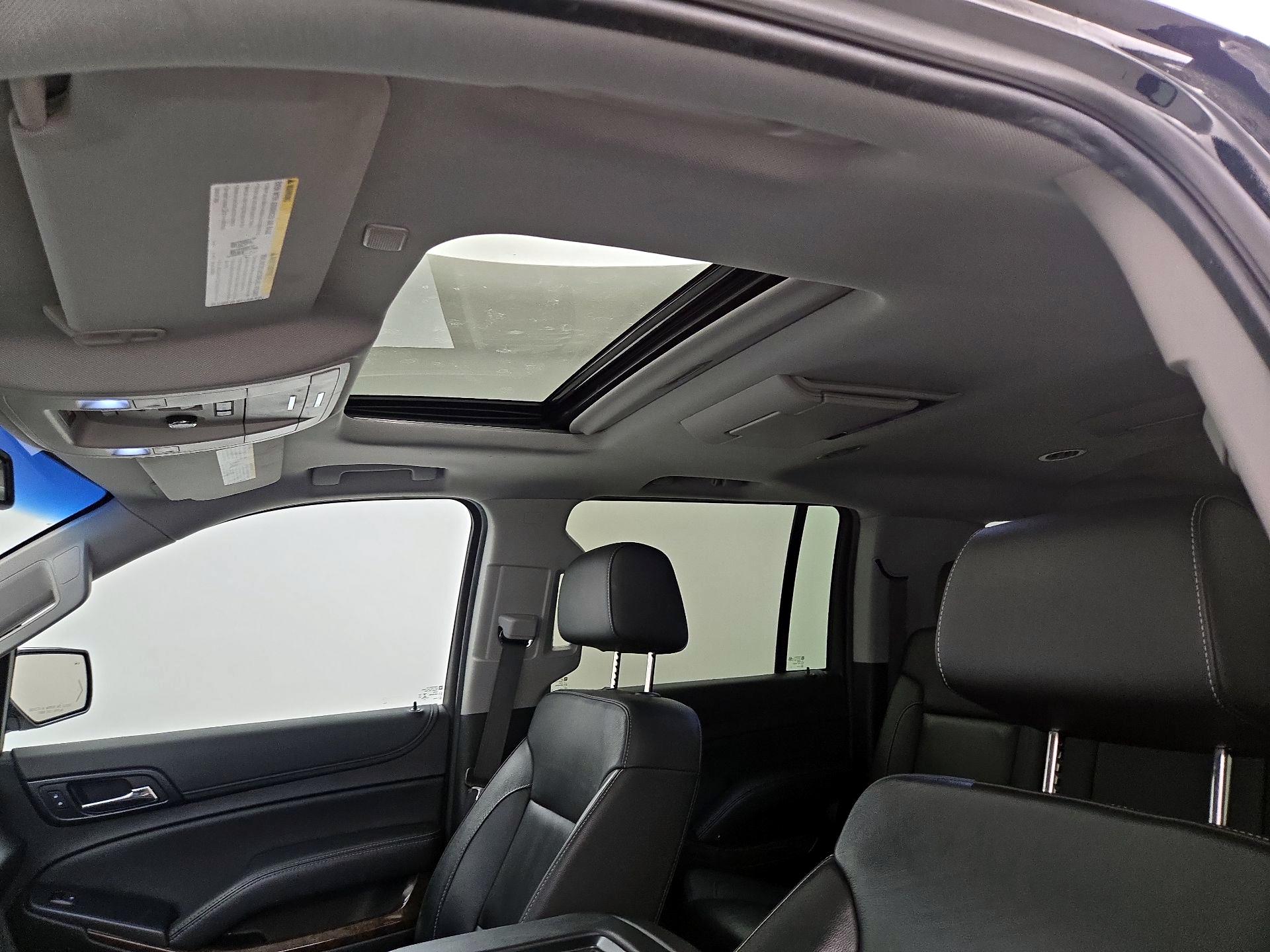 Thumbnail: 2019 Chevrolet Suburban - 20