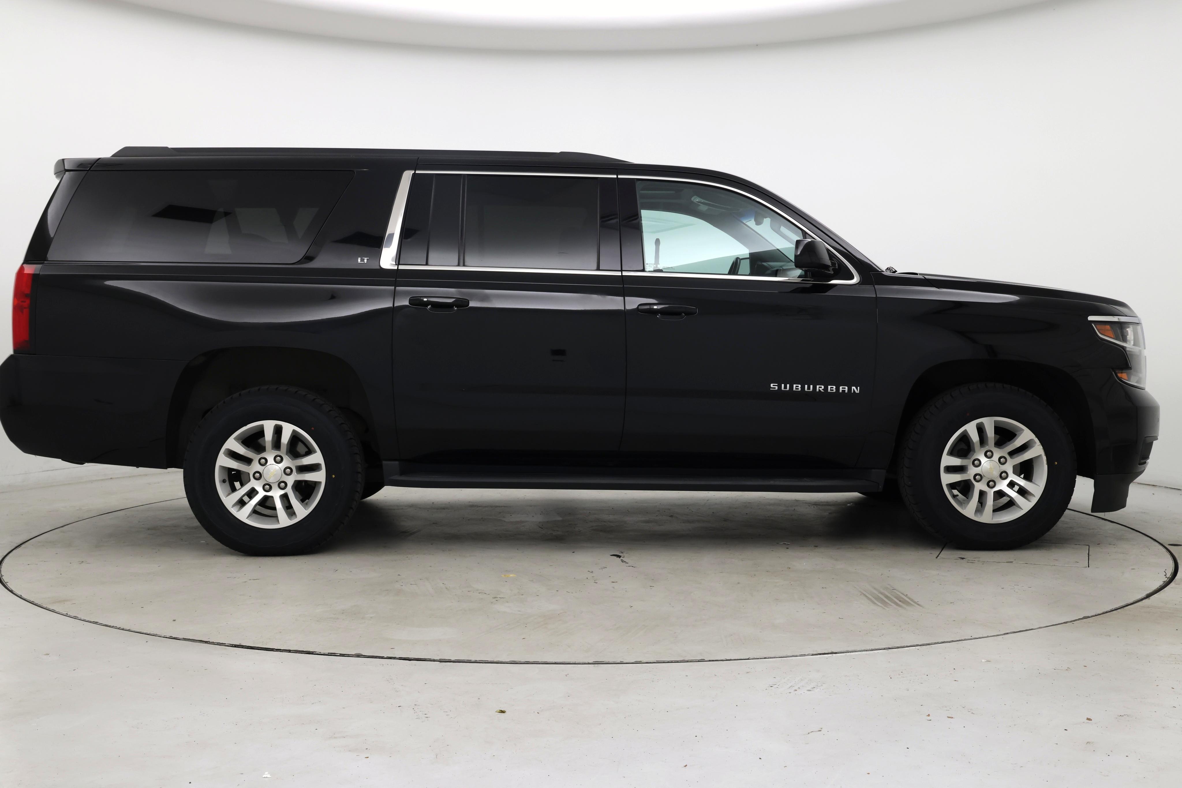 Thumbnail: 2019 Chevrolet Suburban - 7