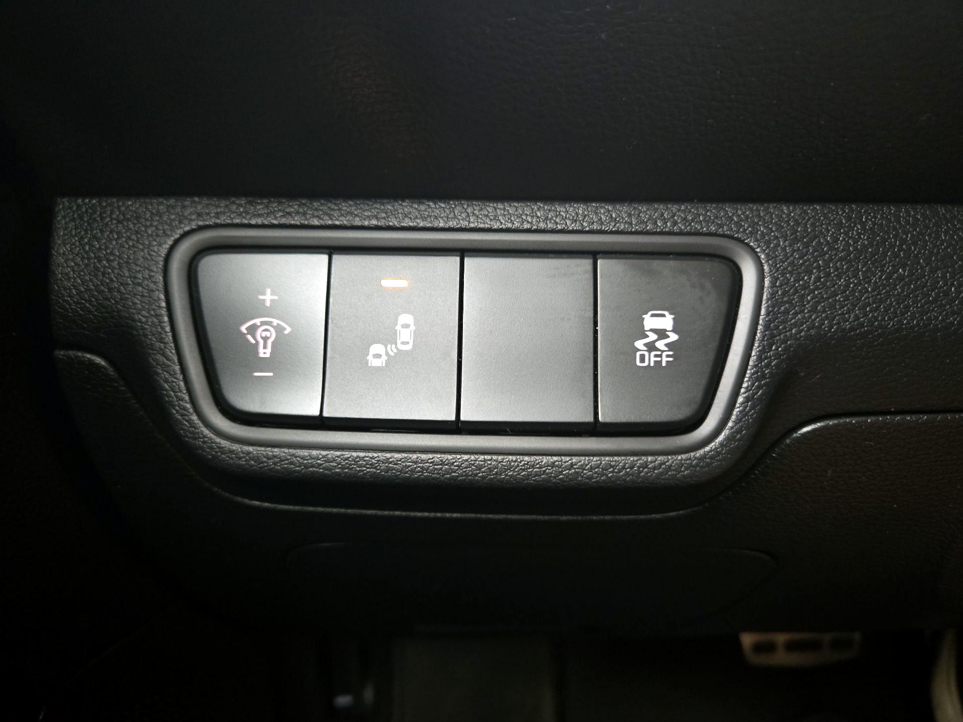 Thumbnail: 2024 Kia Forte - 13