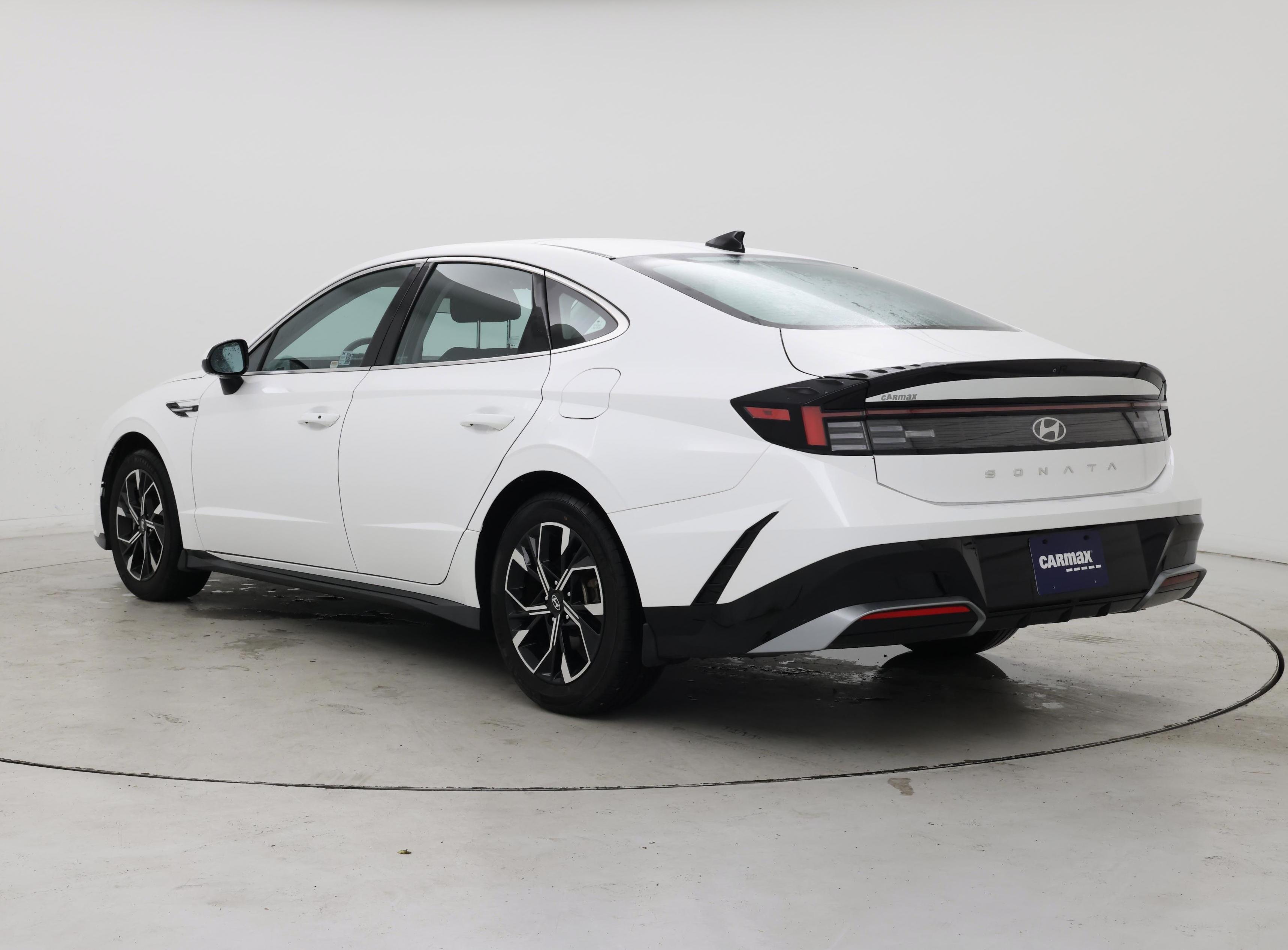 Thumbnail: 2024 Hyundai Sonata - 2