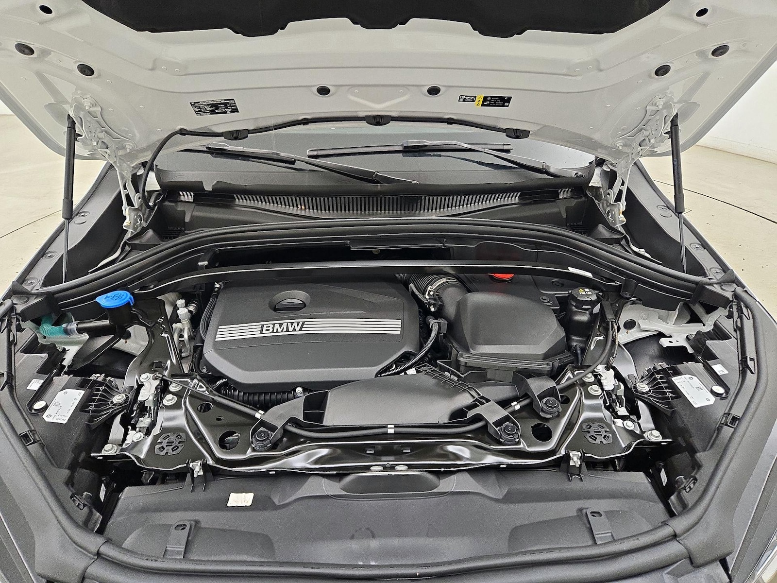 2025 BMW X2 28i - Photo 21