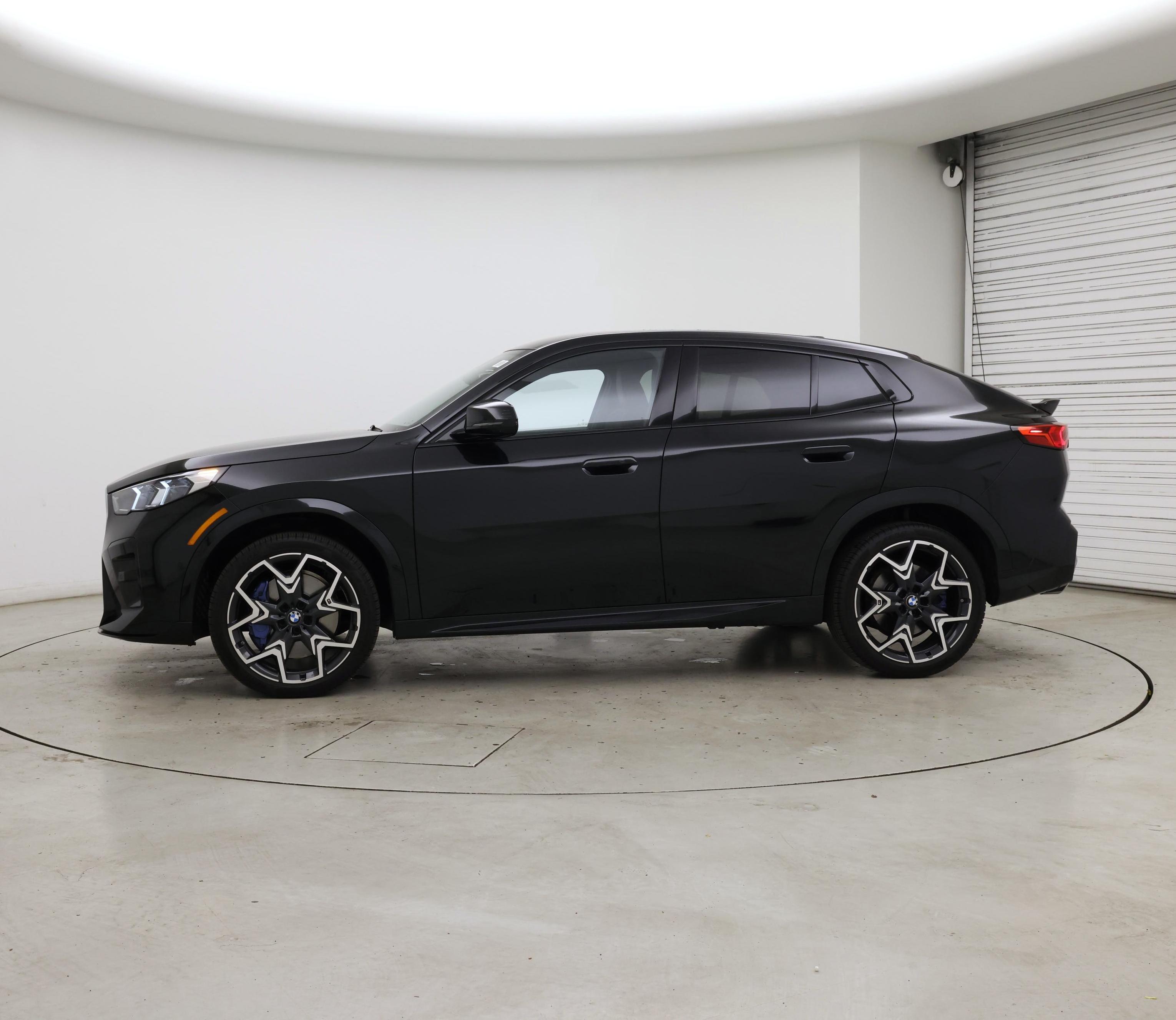 Thumbnail: 2025 BMW X2 - 3