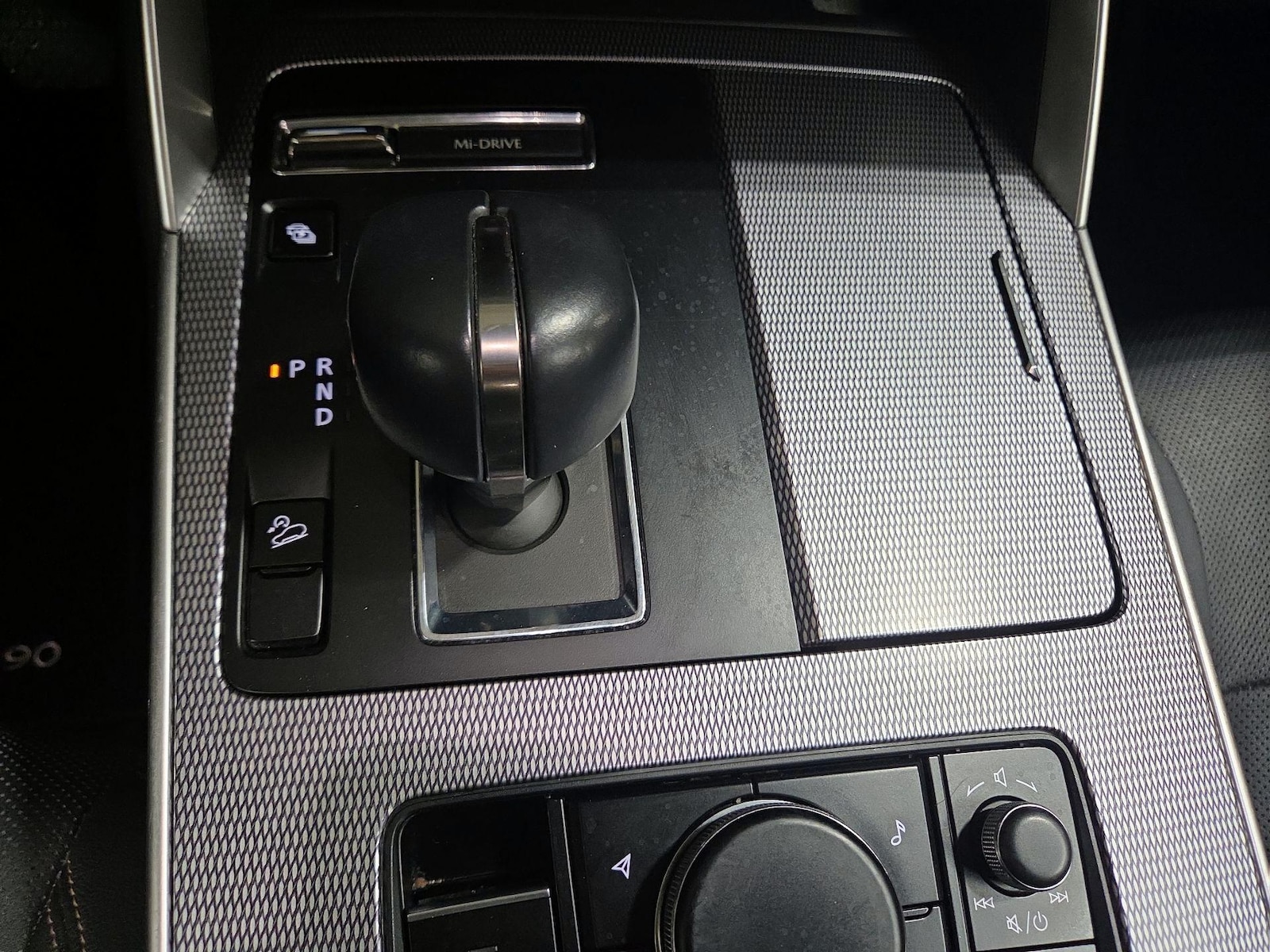 2024 Mazda CX-90 Premium Package - Photo 19