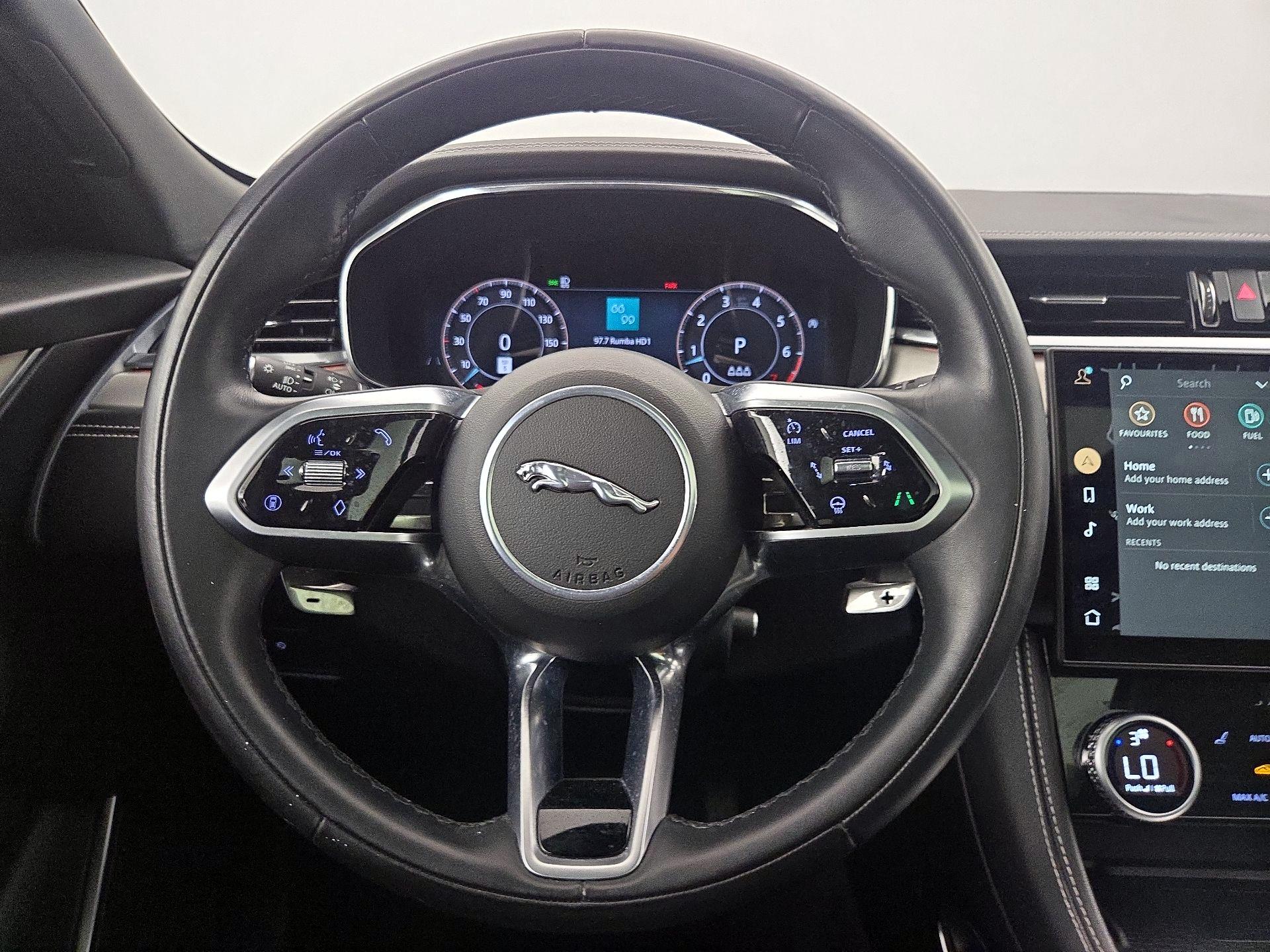 Thumbnail: 2025 Jaguar F-Pace - 10