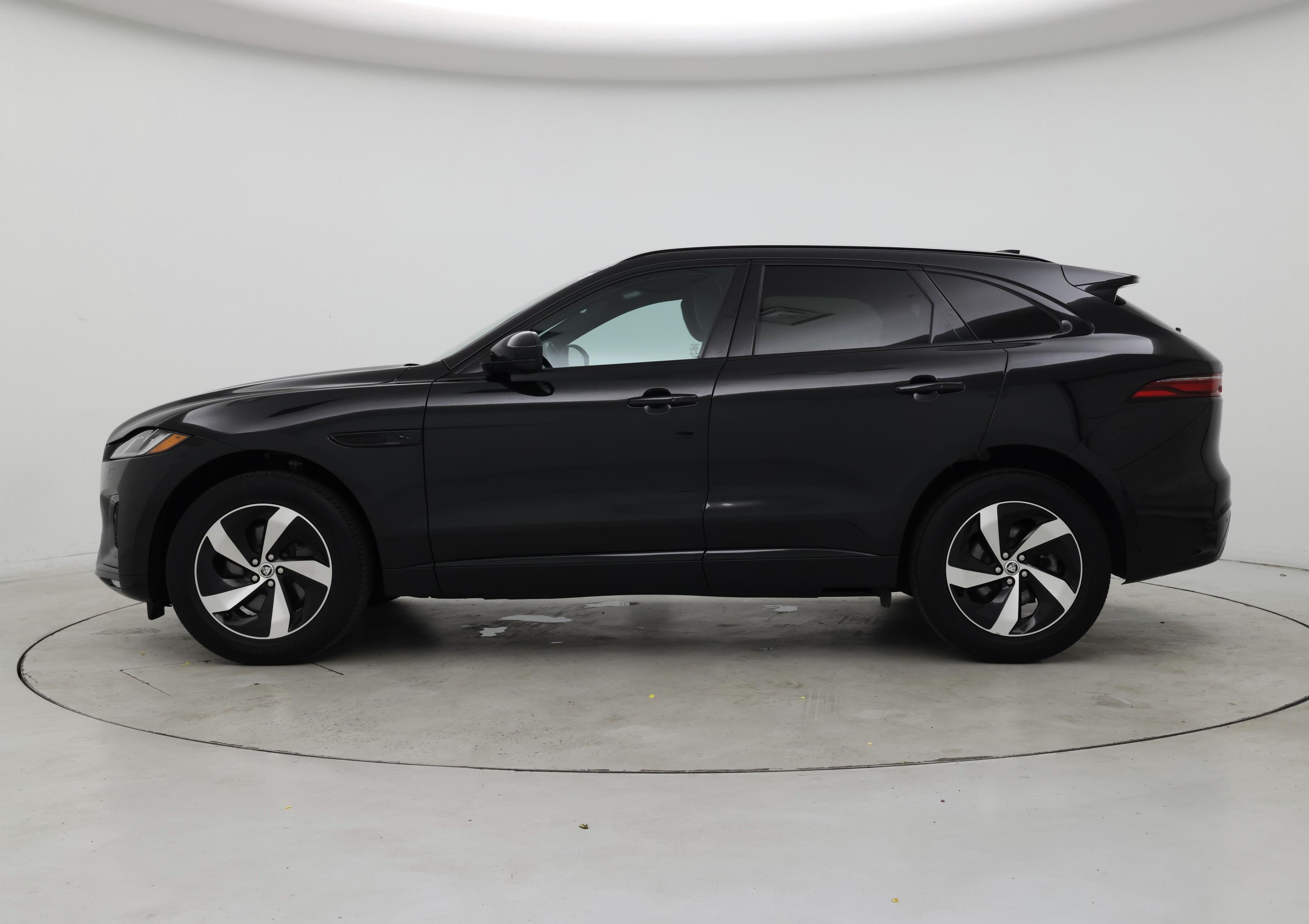 Thumbnail: 2025 Jaguar F-Pace - 3