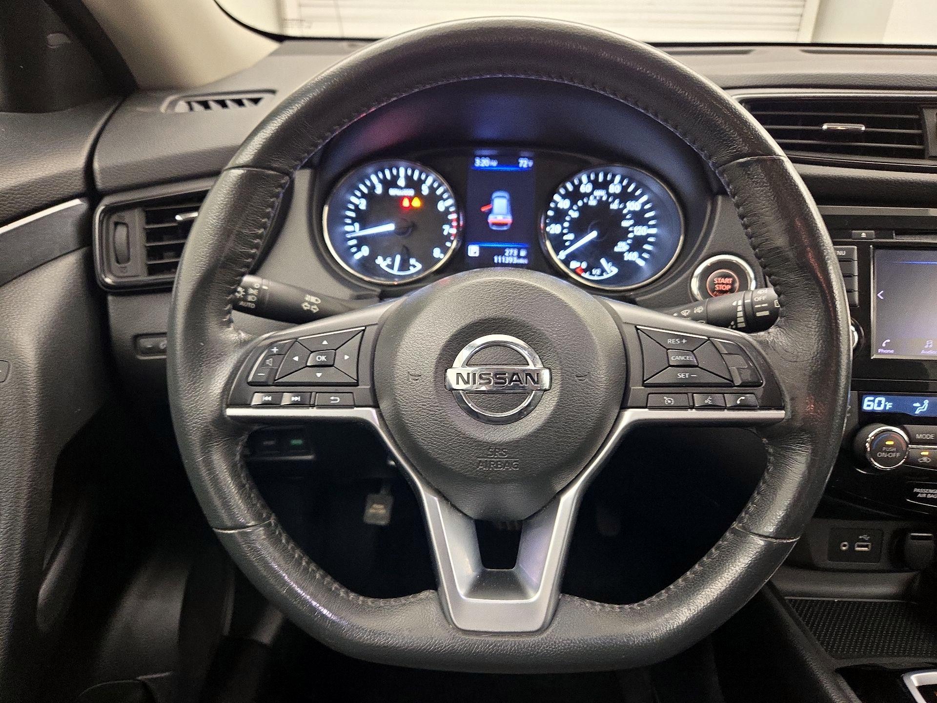Thumbnail: 2018 Nissan Rogue - 10