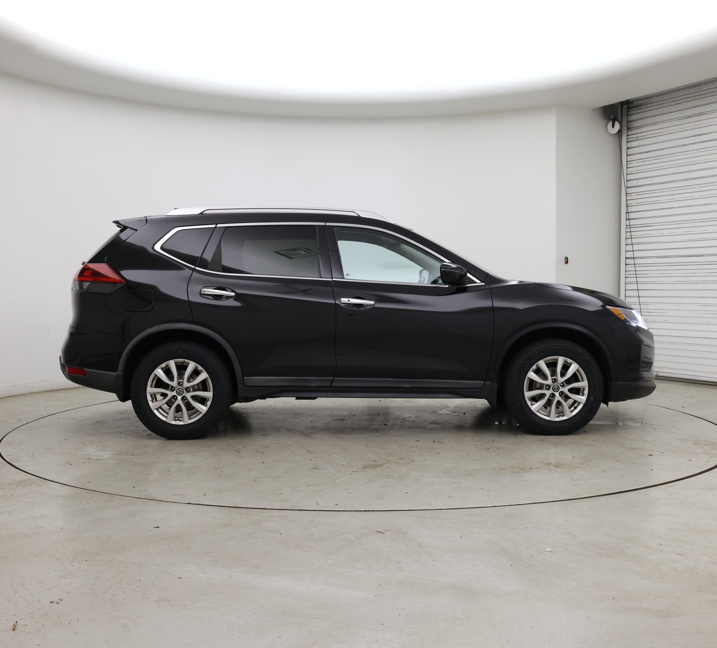 Thumbnail: 2018 Nissan Rogue - 7
