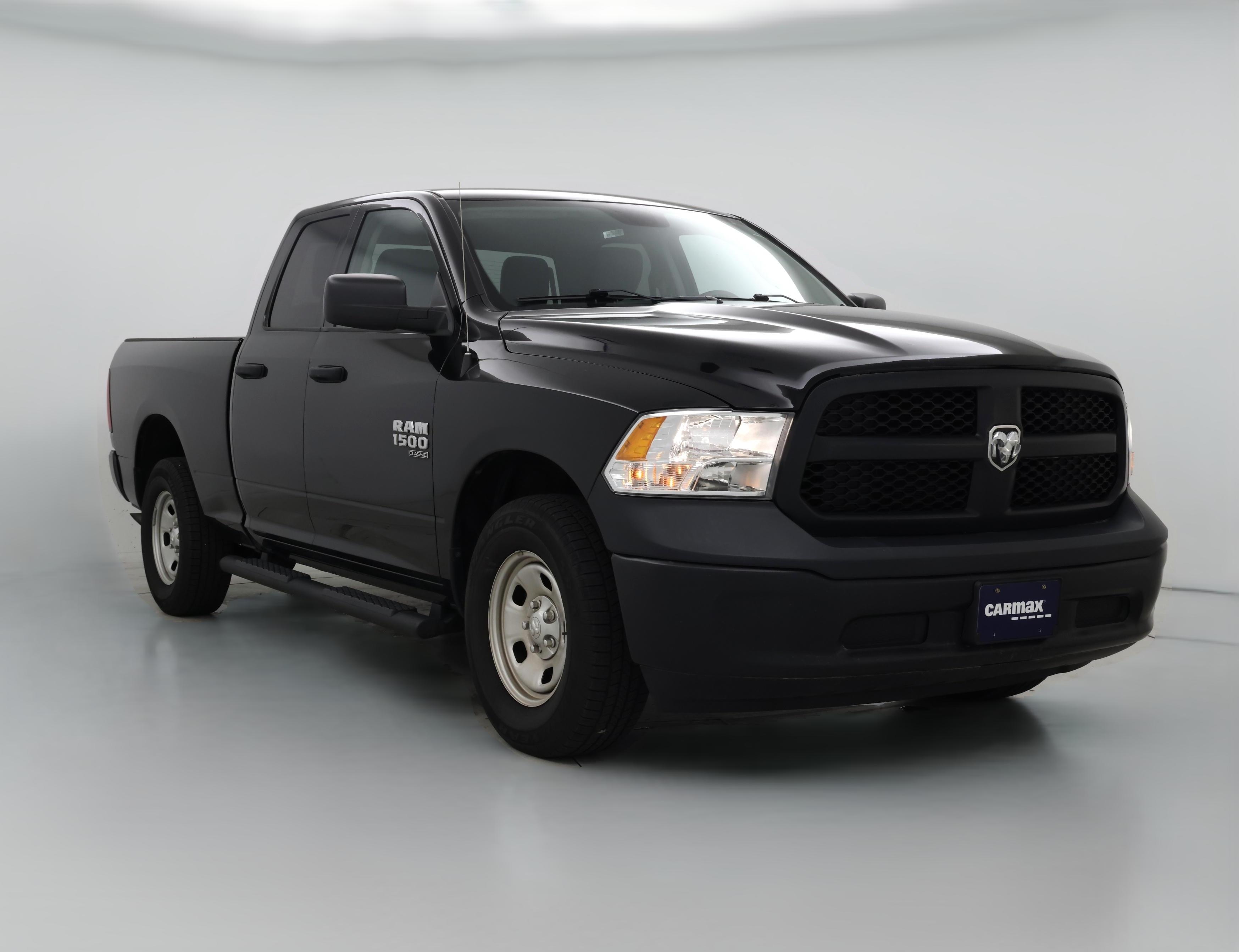 Thumbnail: 2023 RAM 1500 Classic - 1