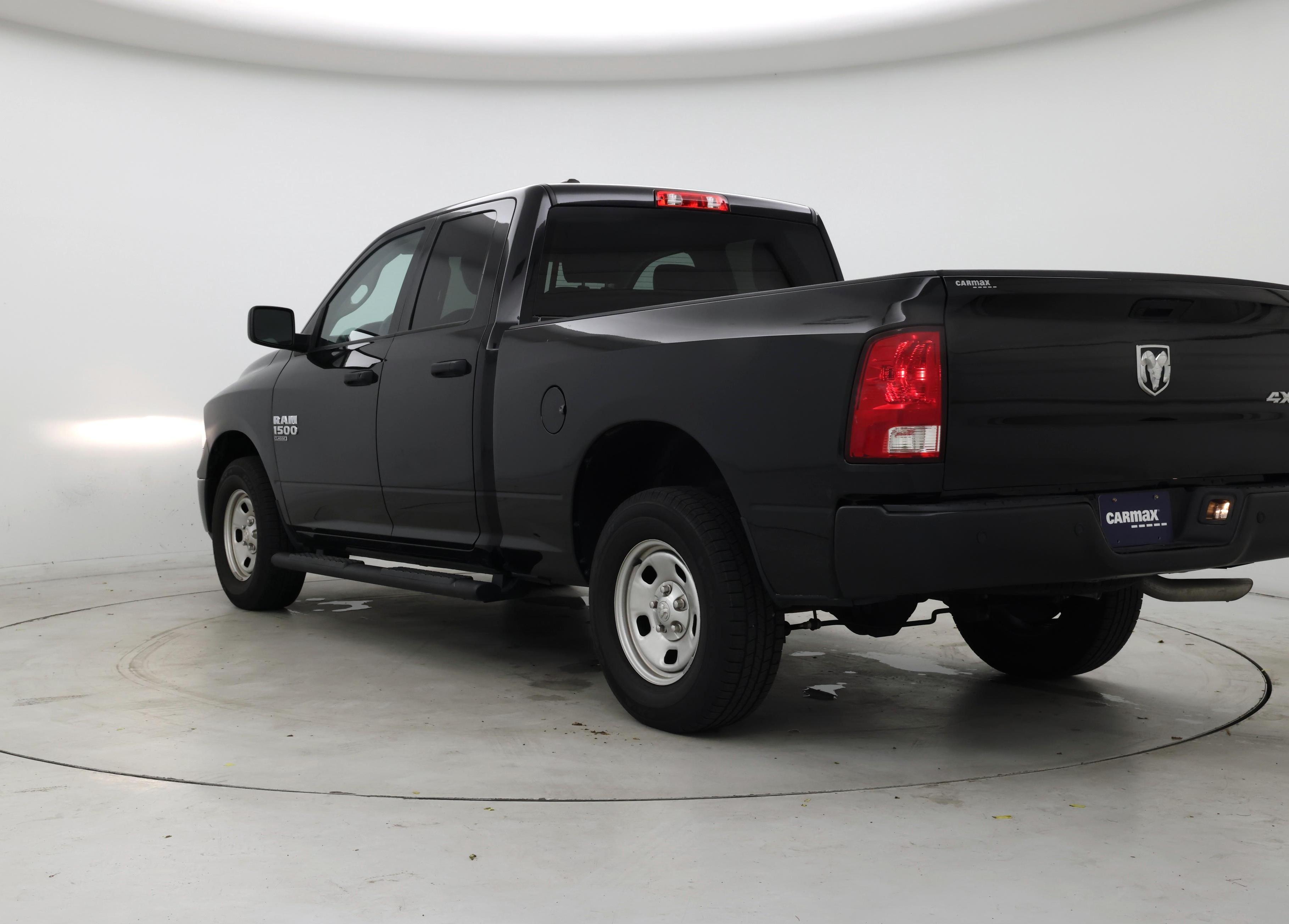 Thumbnail: 2023 RAM 1500 Classic - 2