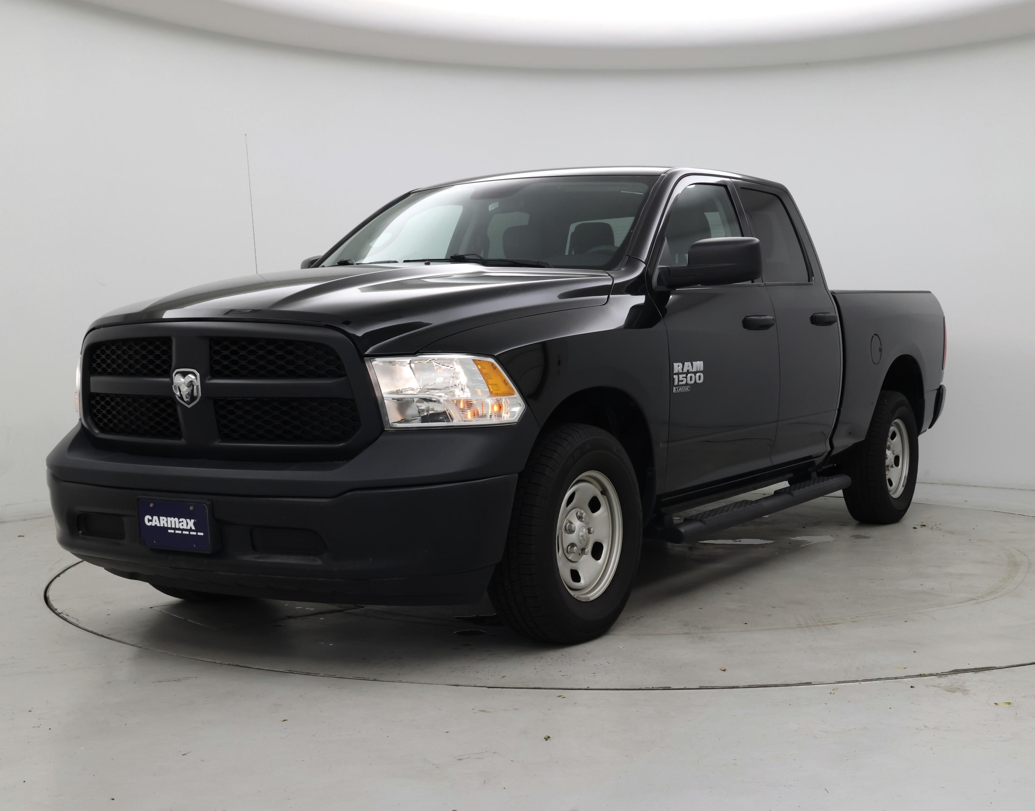 Thumbnail: 2023 RAM 1500 Classic - 4