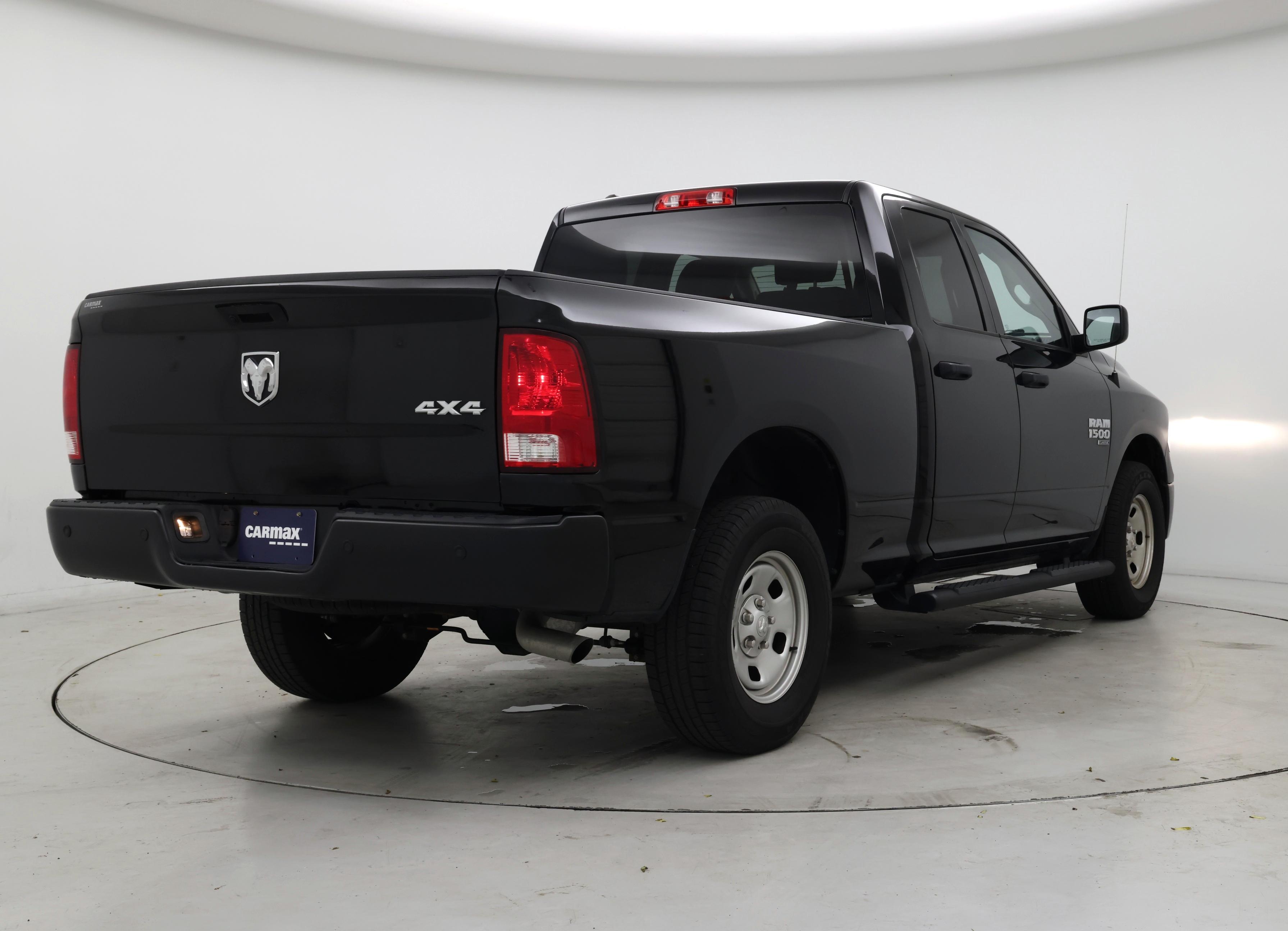 Thumbnail: 2023 RAM 1500 Classic - 8