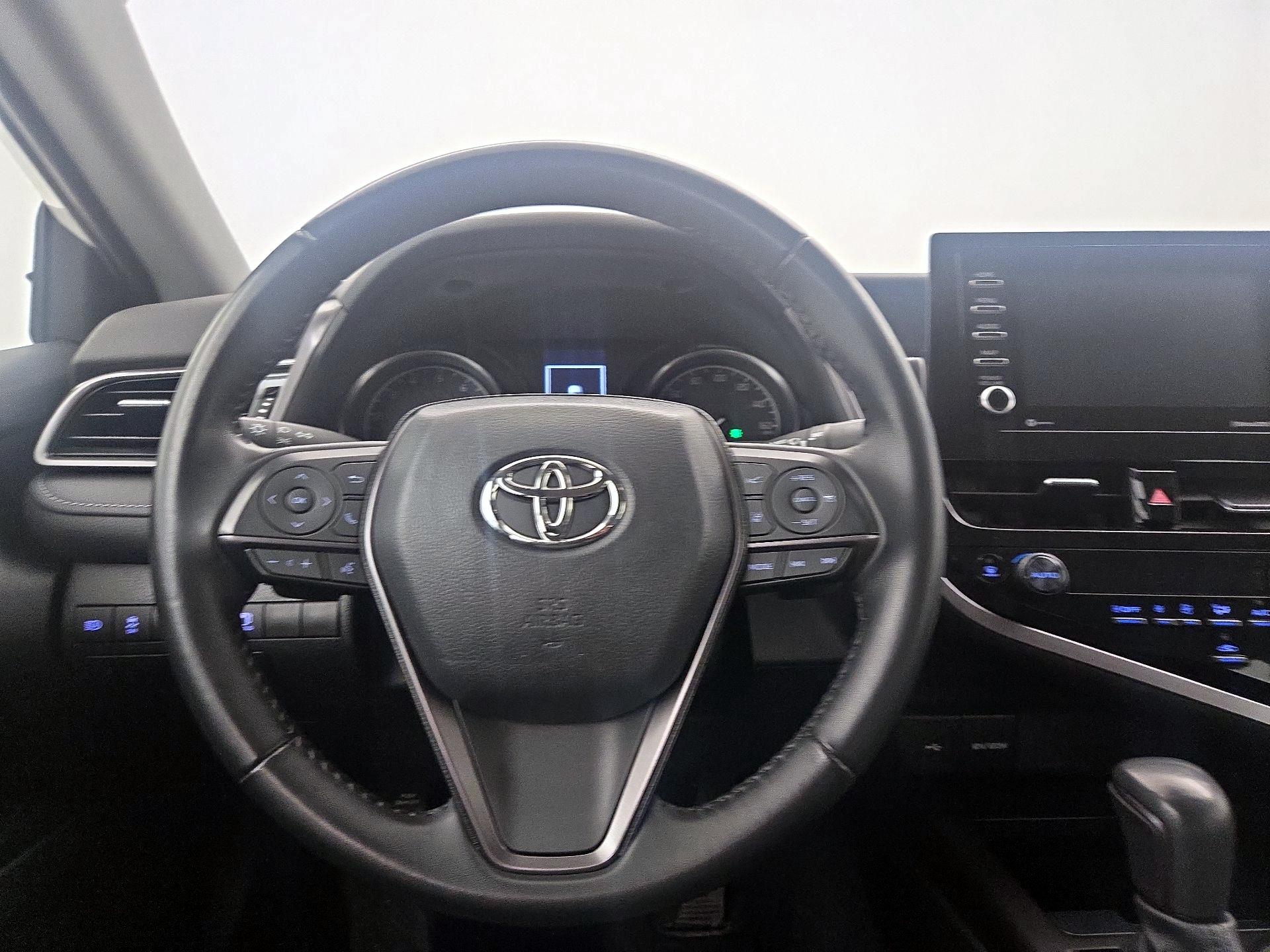 Thumbnail: 2023 Toyota Camry - 10