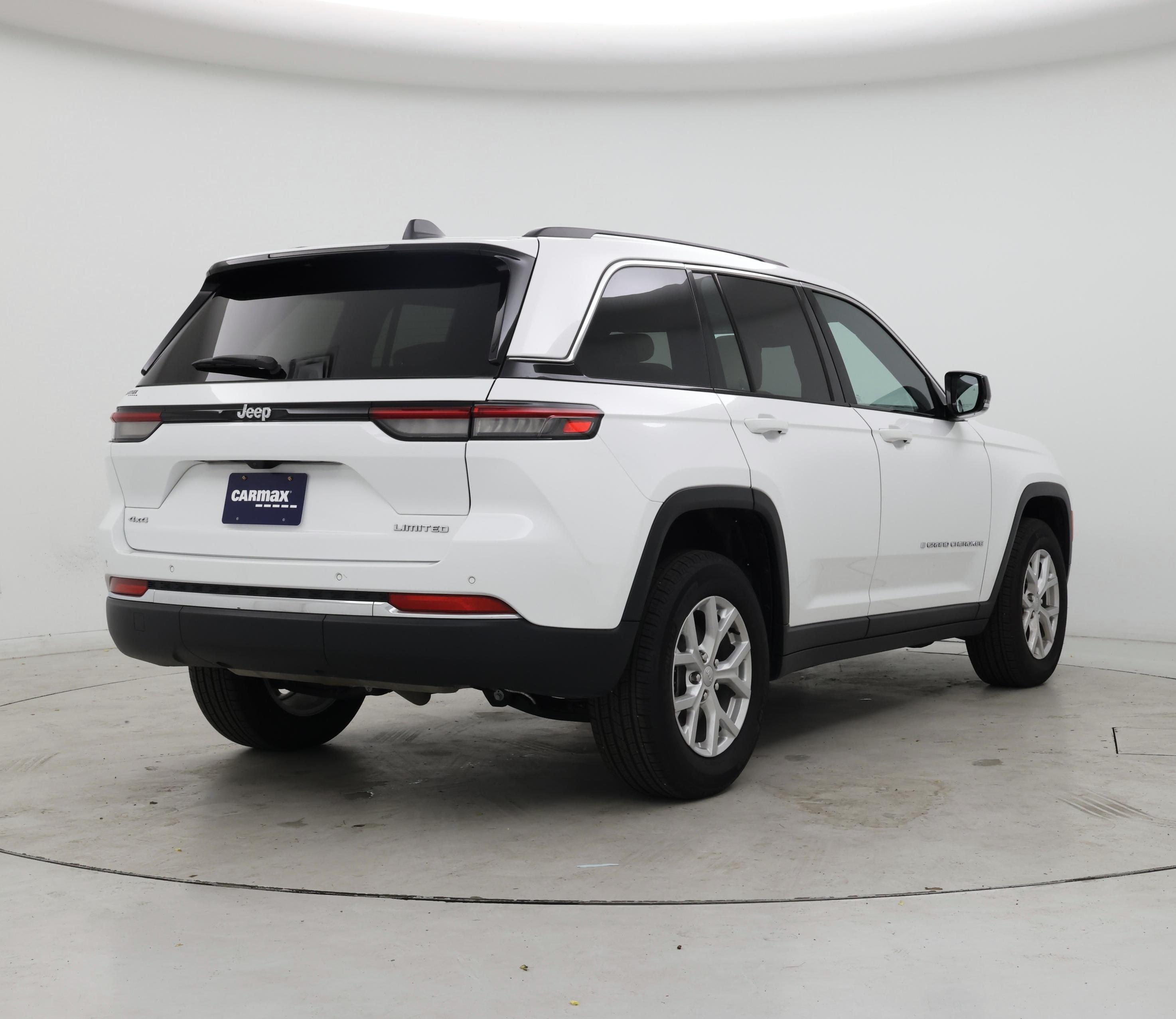 Thumbnail: 2024 Jeep Grand Cherokee - 8