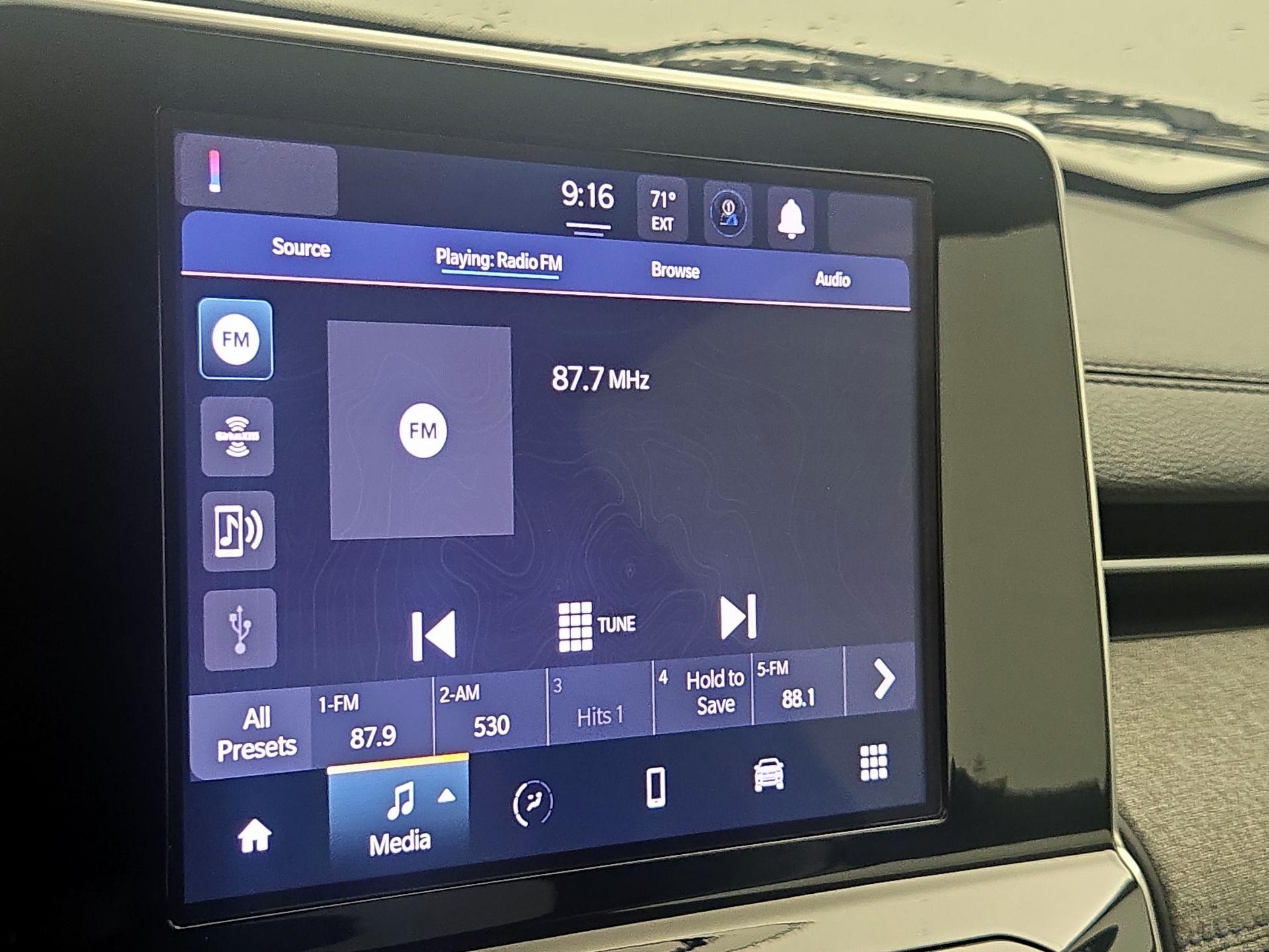 Thumbnail: 2022 Jeep Compass - 15