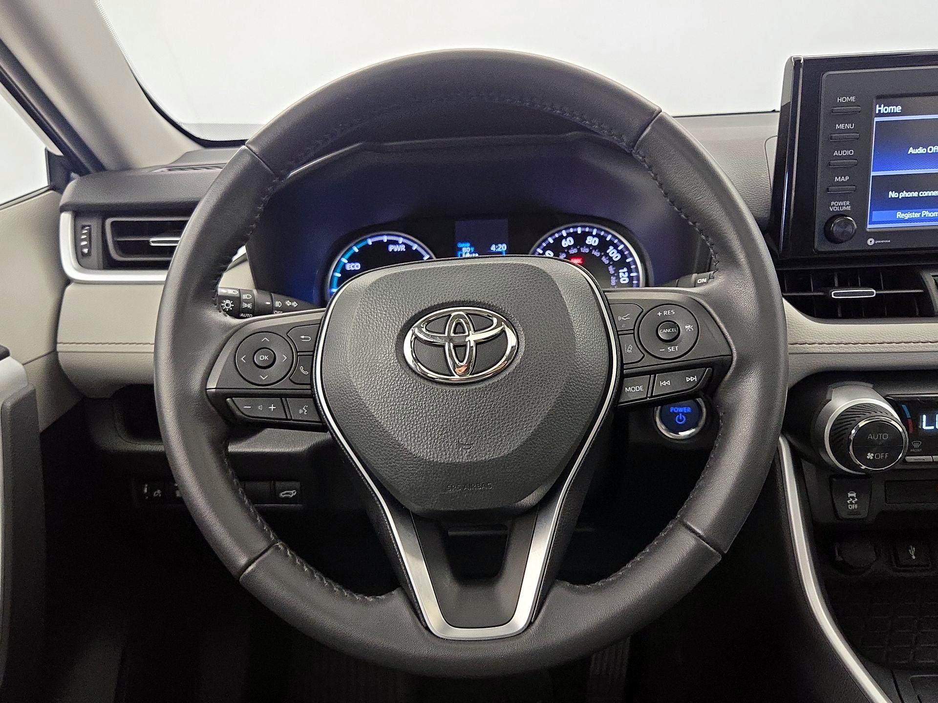 Thumbnail: 2022 Toyota RAV4 - 10
