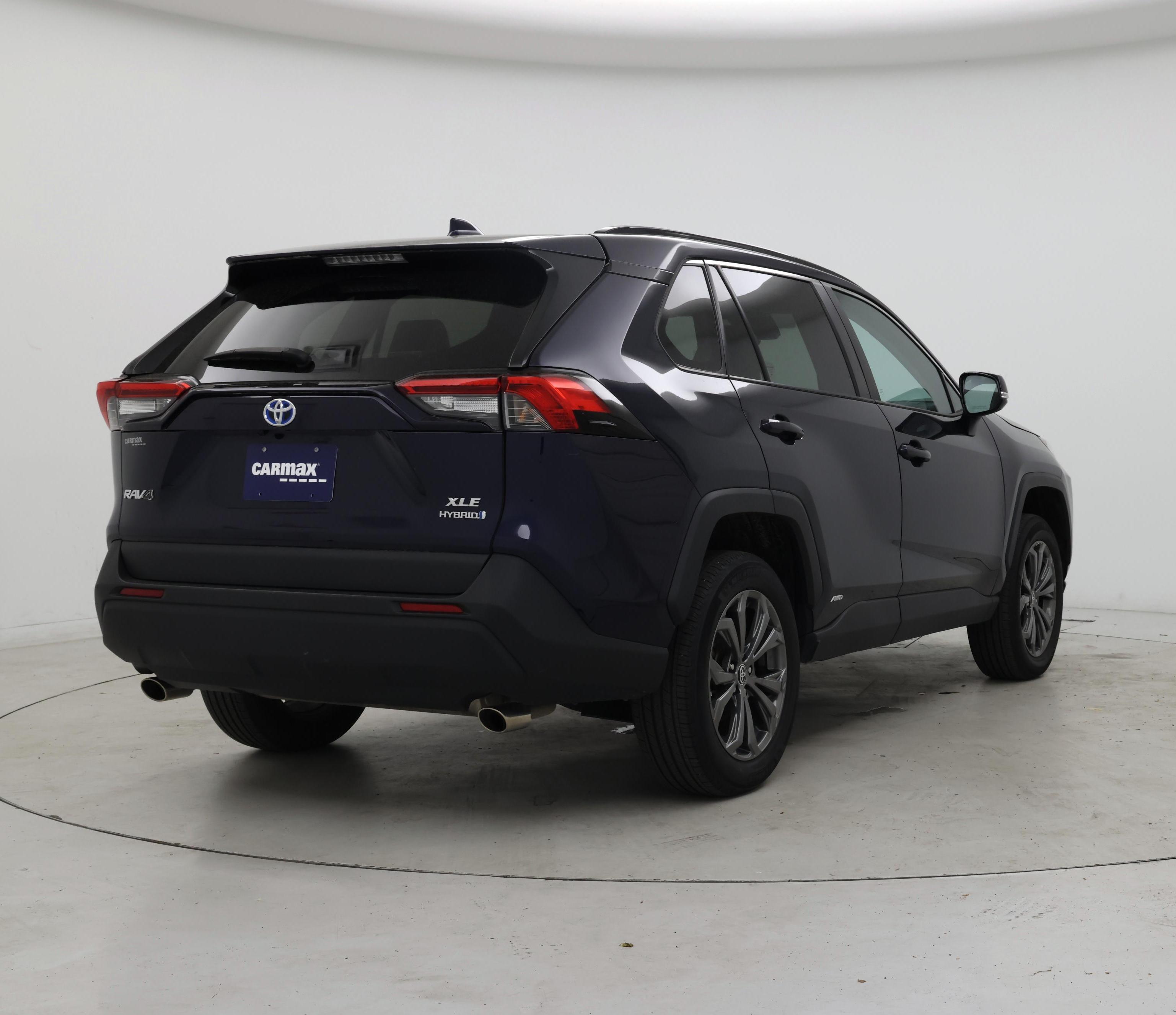 Thumbnail: 2022 Toyota RAV4 - 8