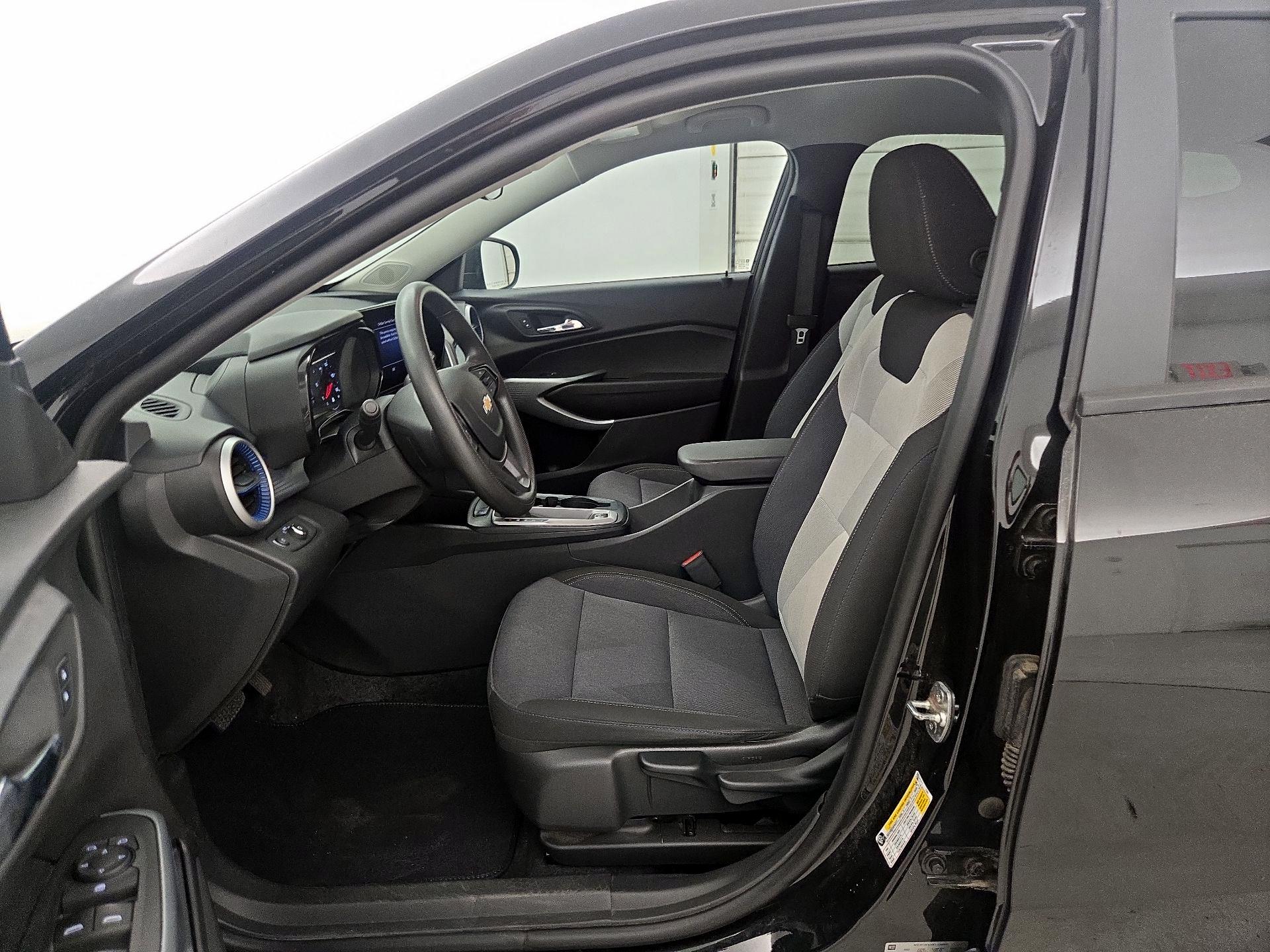 Thumbnail: 2024 Chevrolet Trax - 11