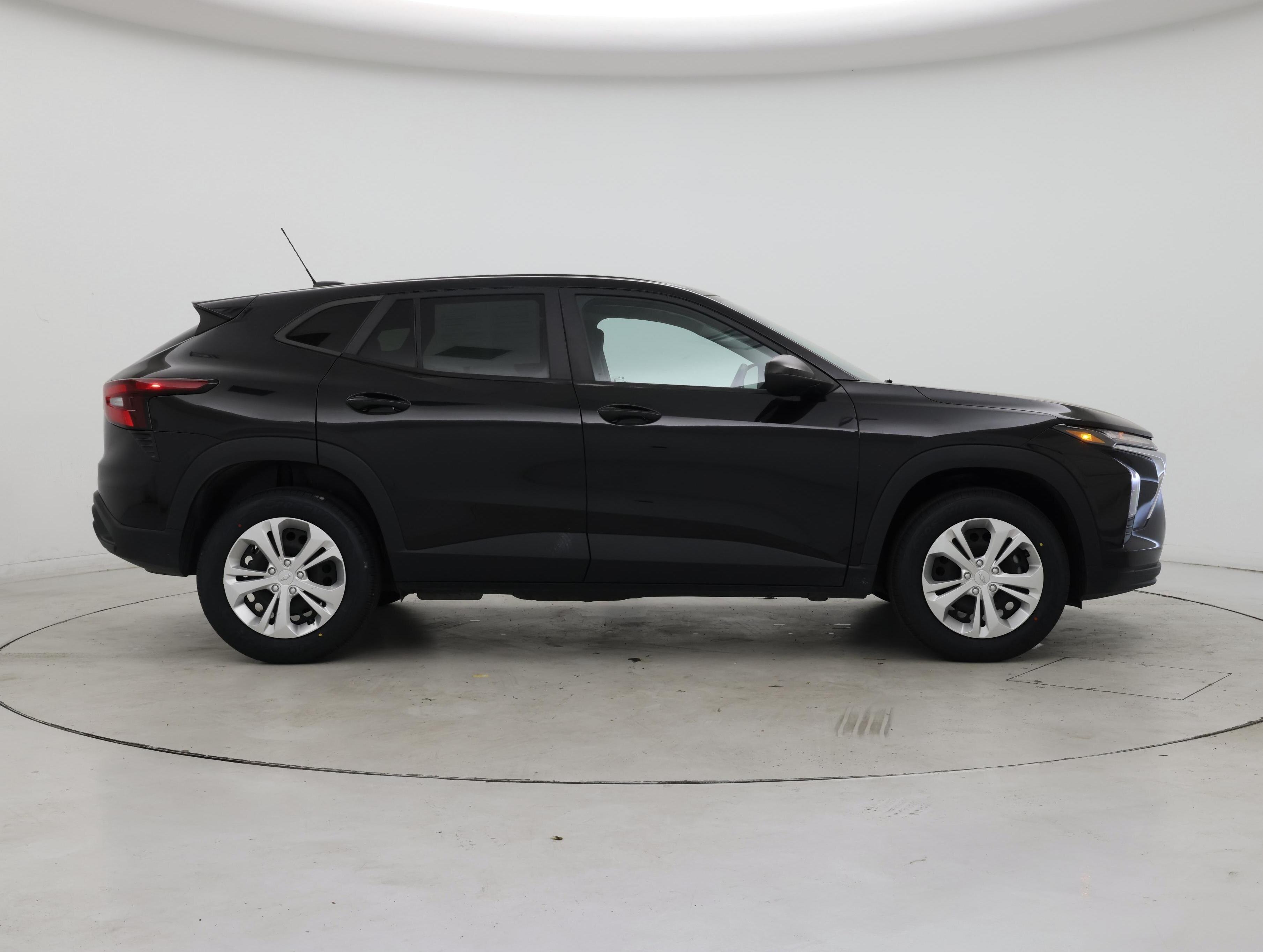 Thumbnail: 2024 Chevrolet Trax - 7
