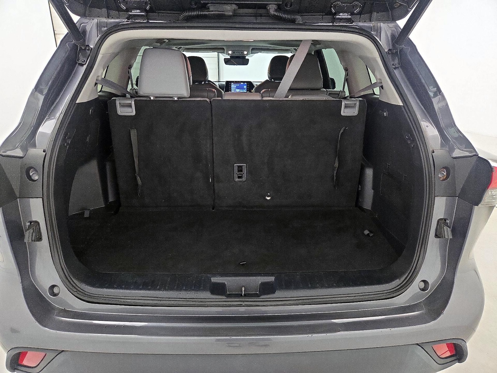 2022 Toyota Highlander XLE - Photo 22