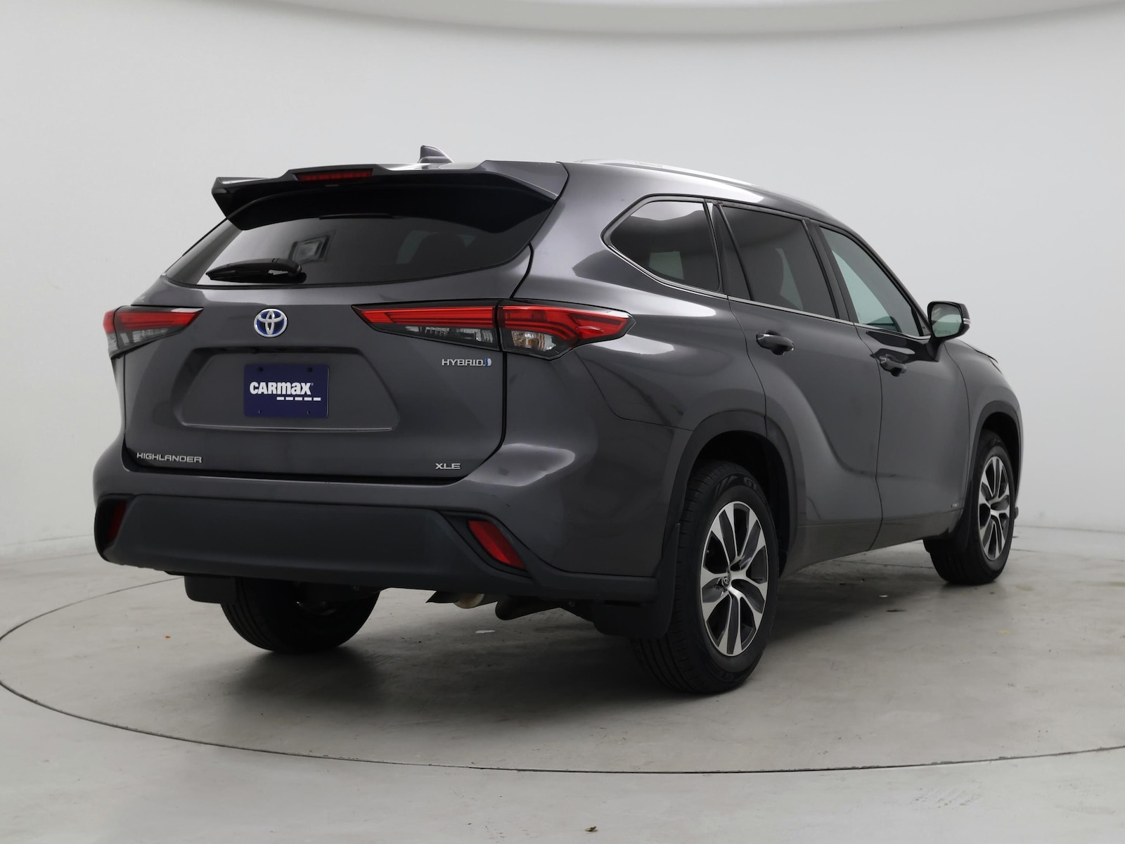 2022 Toyota Highlander XLE - Photo 9
