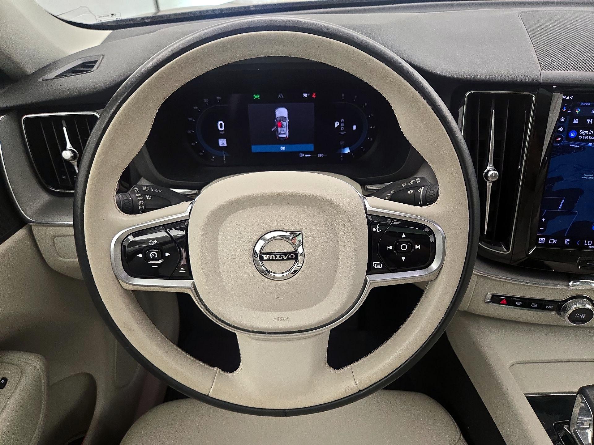 Thumbnail: 2023 Volvo XC60 - 10