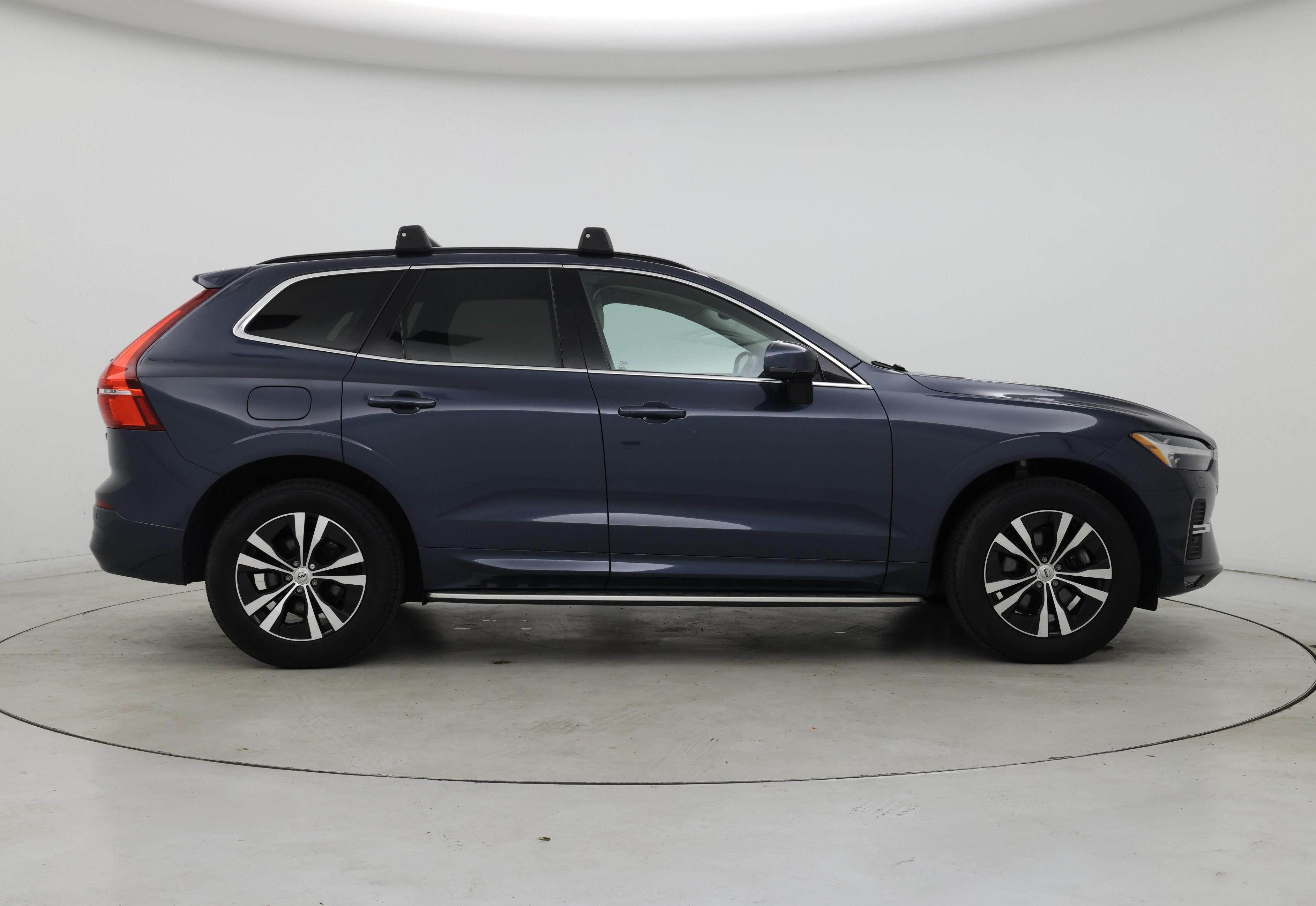 Thumbnail: 2023 Volvo XC60 - 7