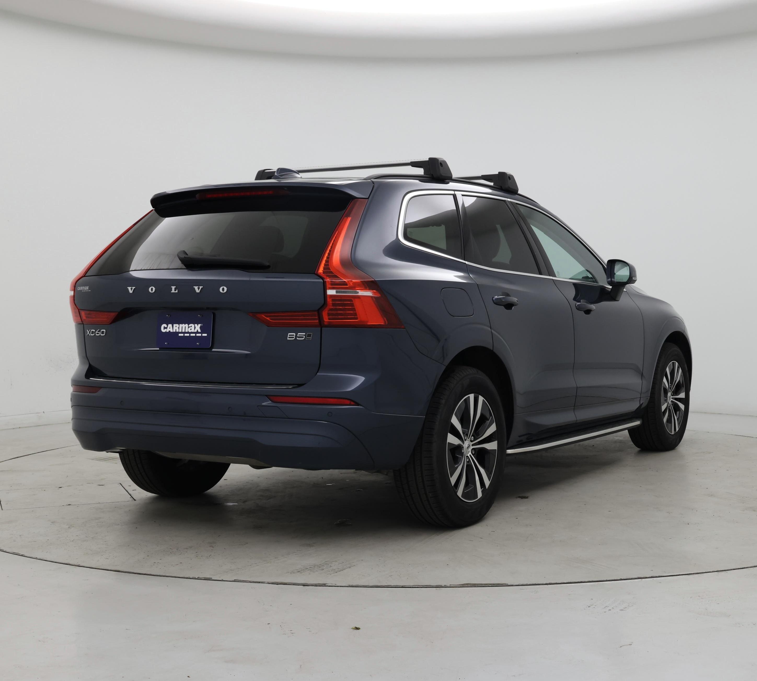 Thumbnail: 2023 Volvo XC60 - 8