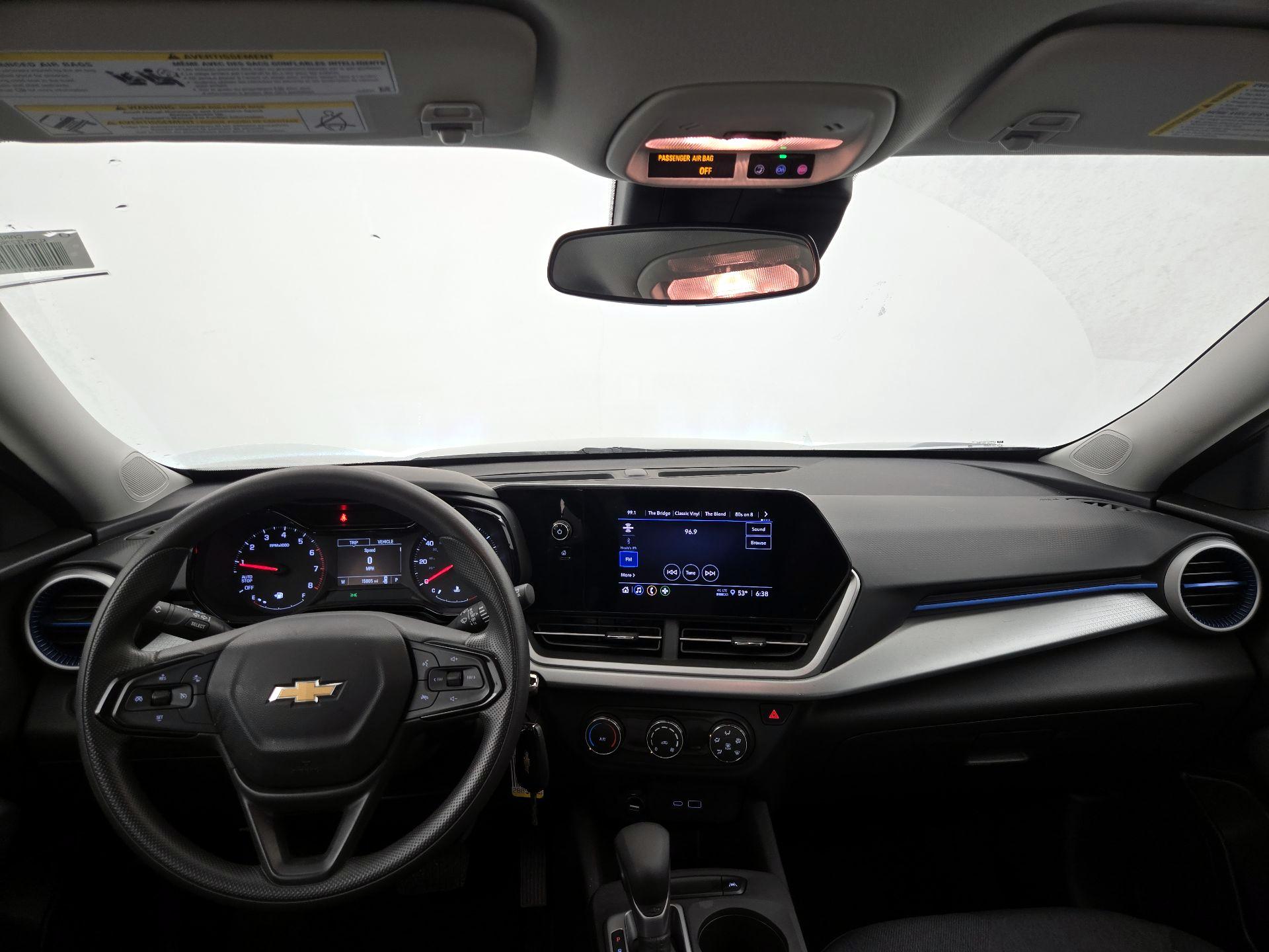 Thumbnail: 2024 Chevrolet Trax - 9
