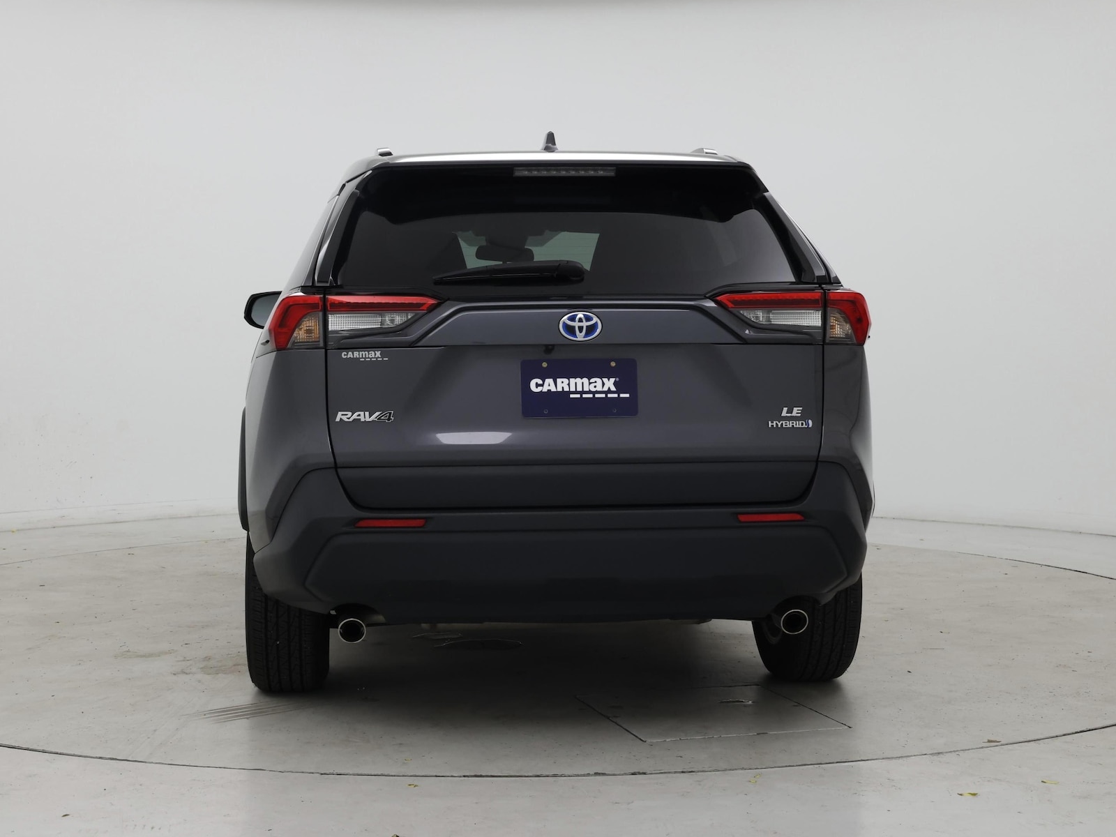 2024 Toyota RAV4 LE - Photo 7