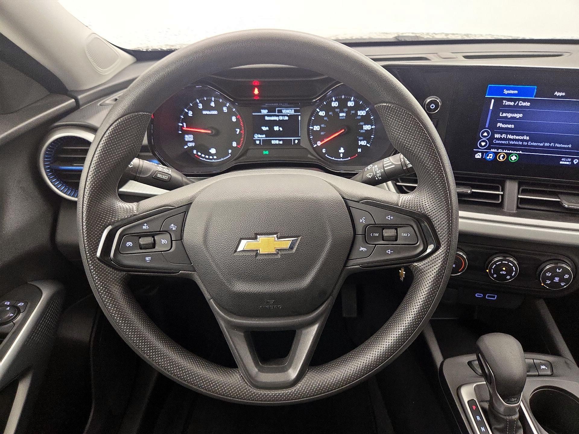 Thumbnail: 2024 Chevrolet Trax - 10