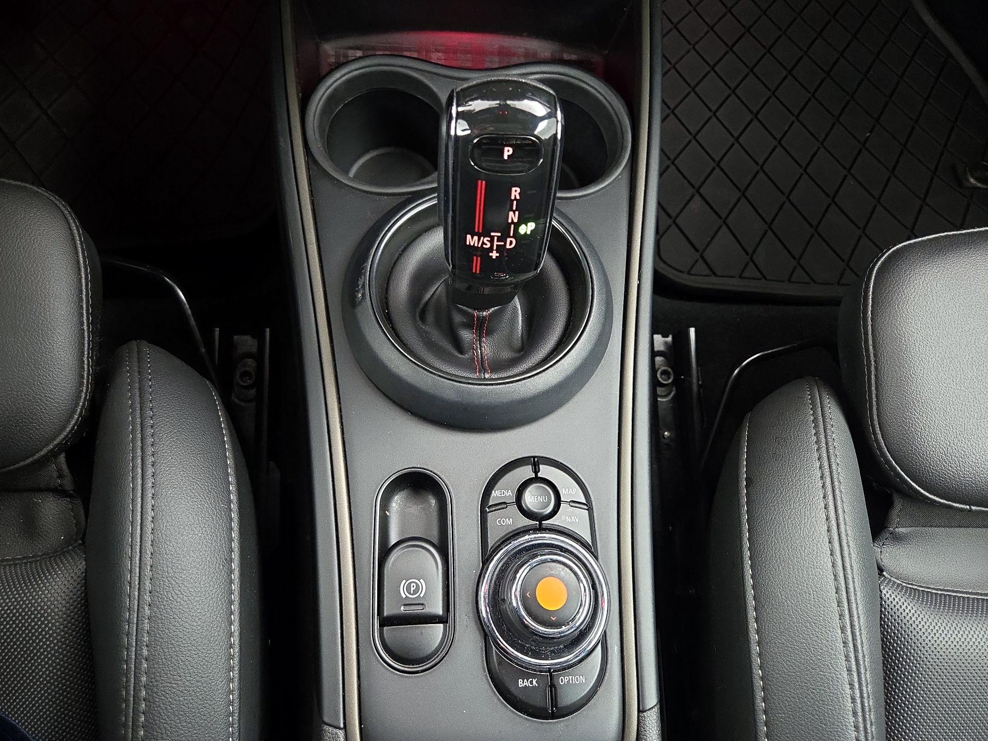 Thumbnail: 2021 MINI Cooper Countryman - 18