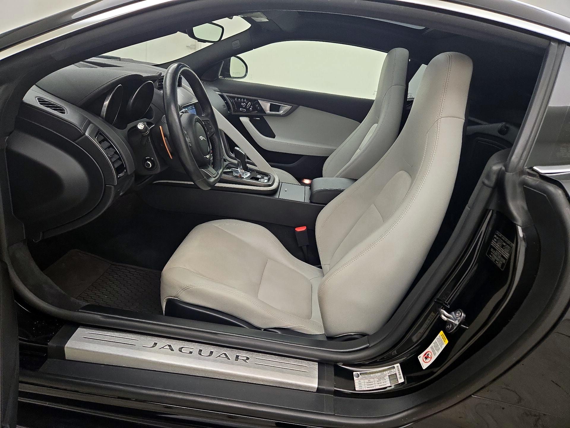 Thumbnail: 2016 Jaguar F-Type - 11