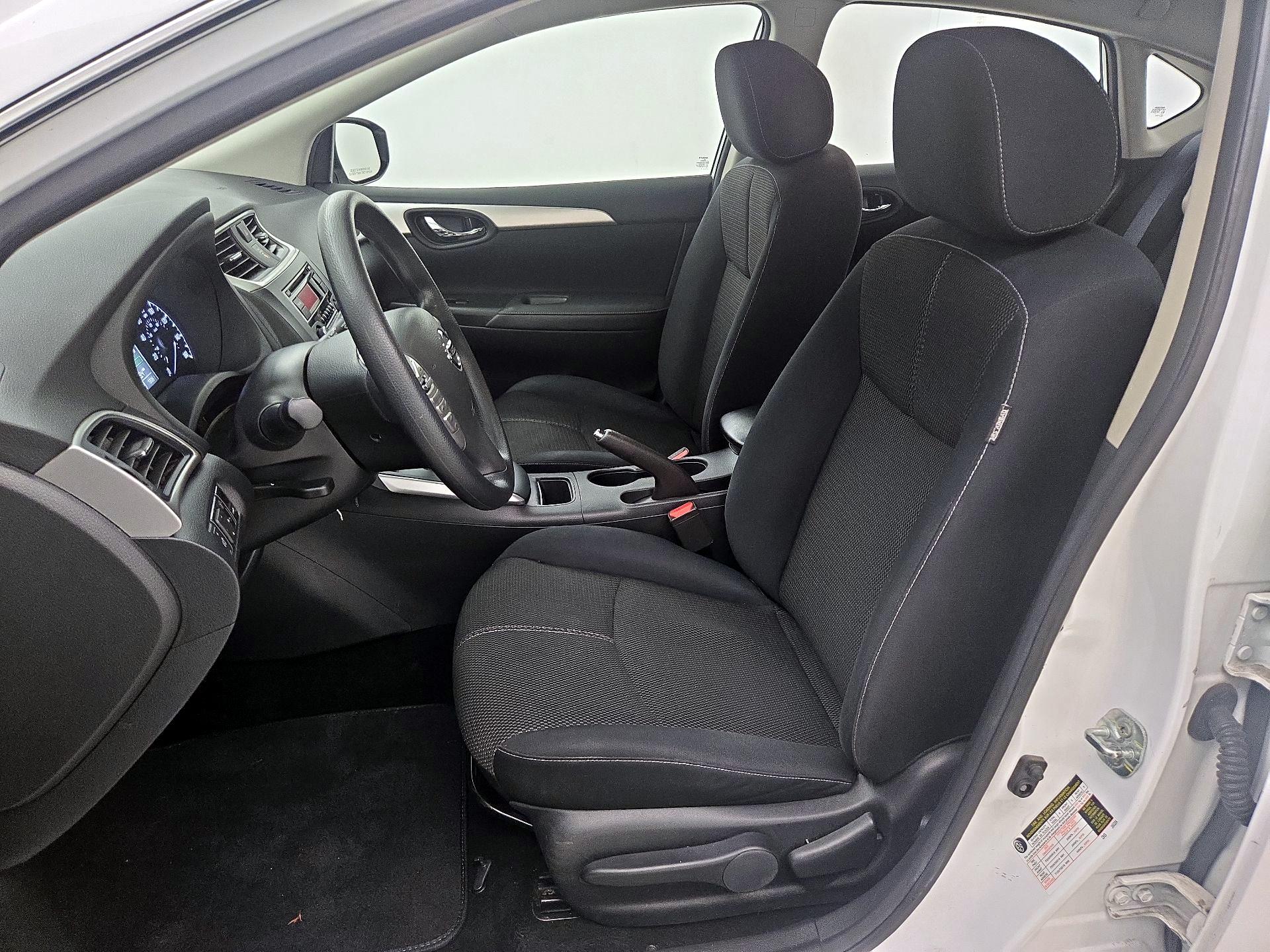 Thumbnail: 2017 Nissan Sentra - 11