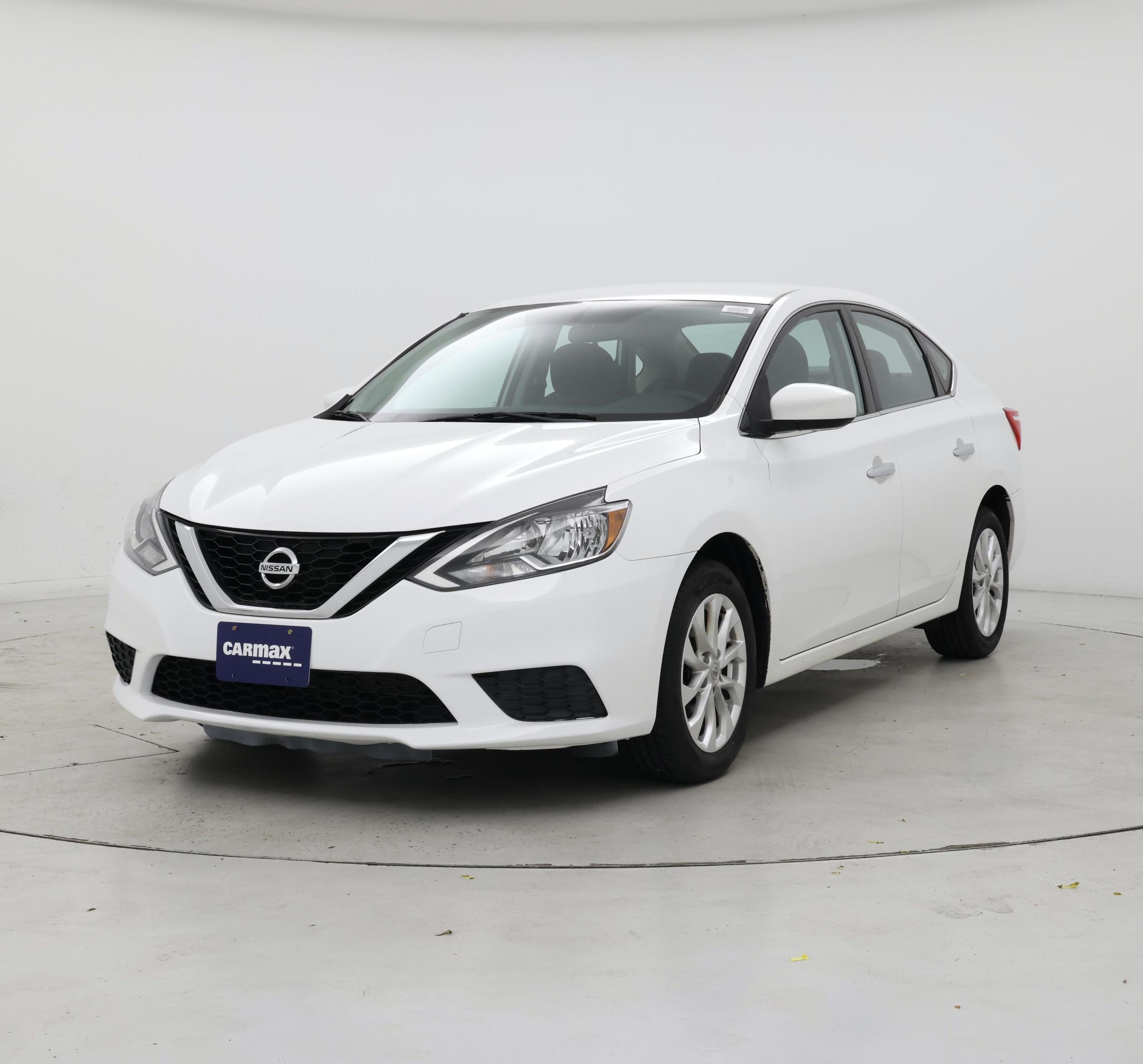 Thumbnail: 2017 Nissan Sentra - 4
