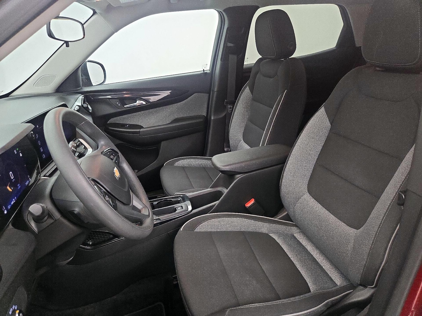 2024 Chevrolet TrailBlazer LS - Photo 12