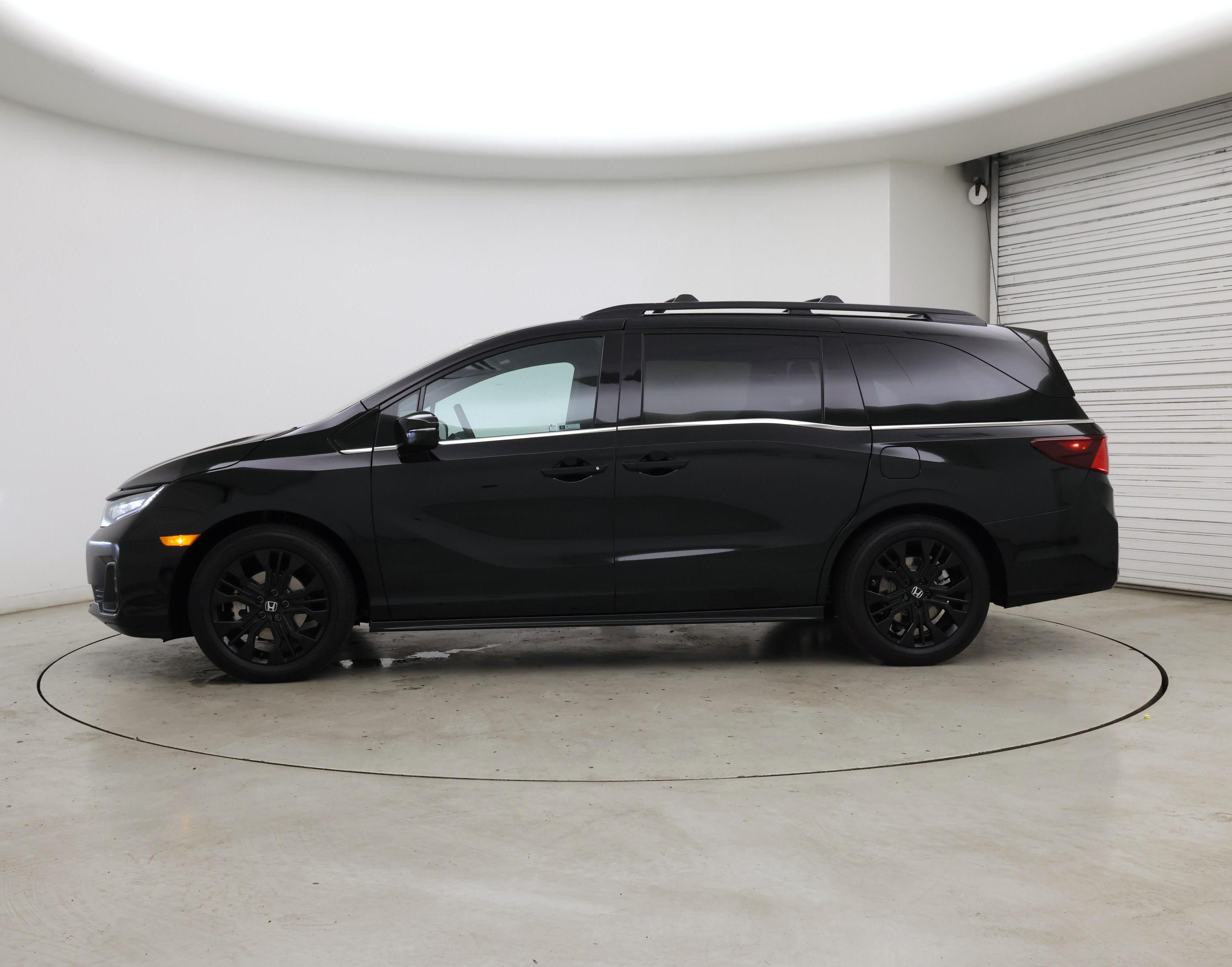 Thumbnail: 2026 Honda Odyssey - 3
