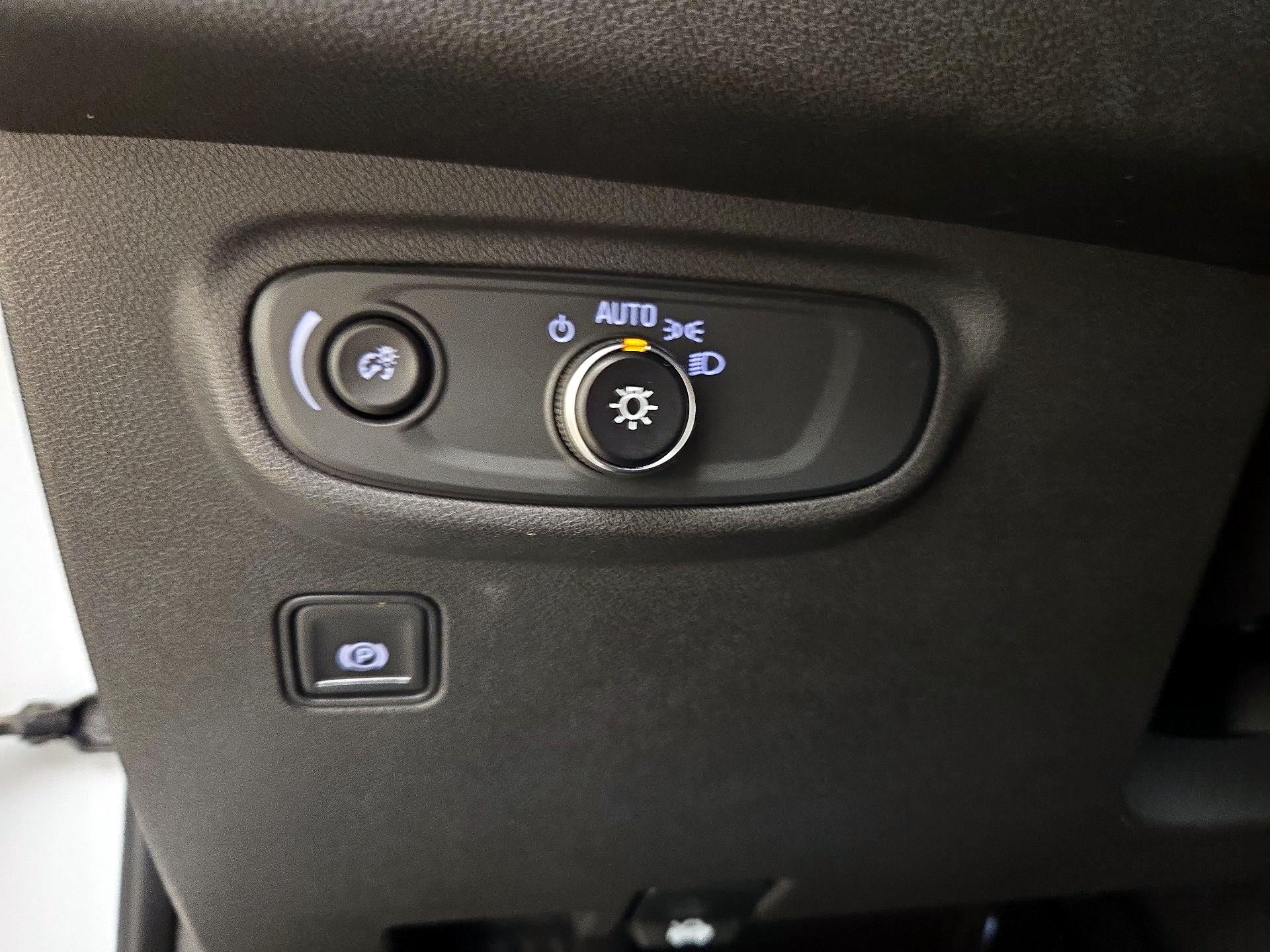 Thumbnail: 2020 GMC Terrain - 13