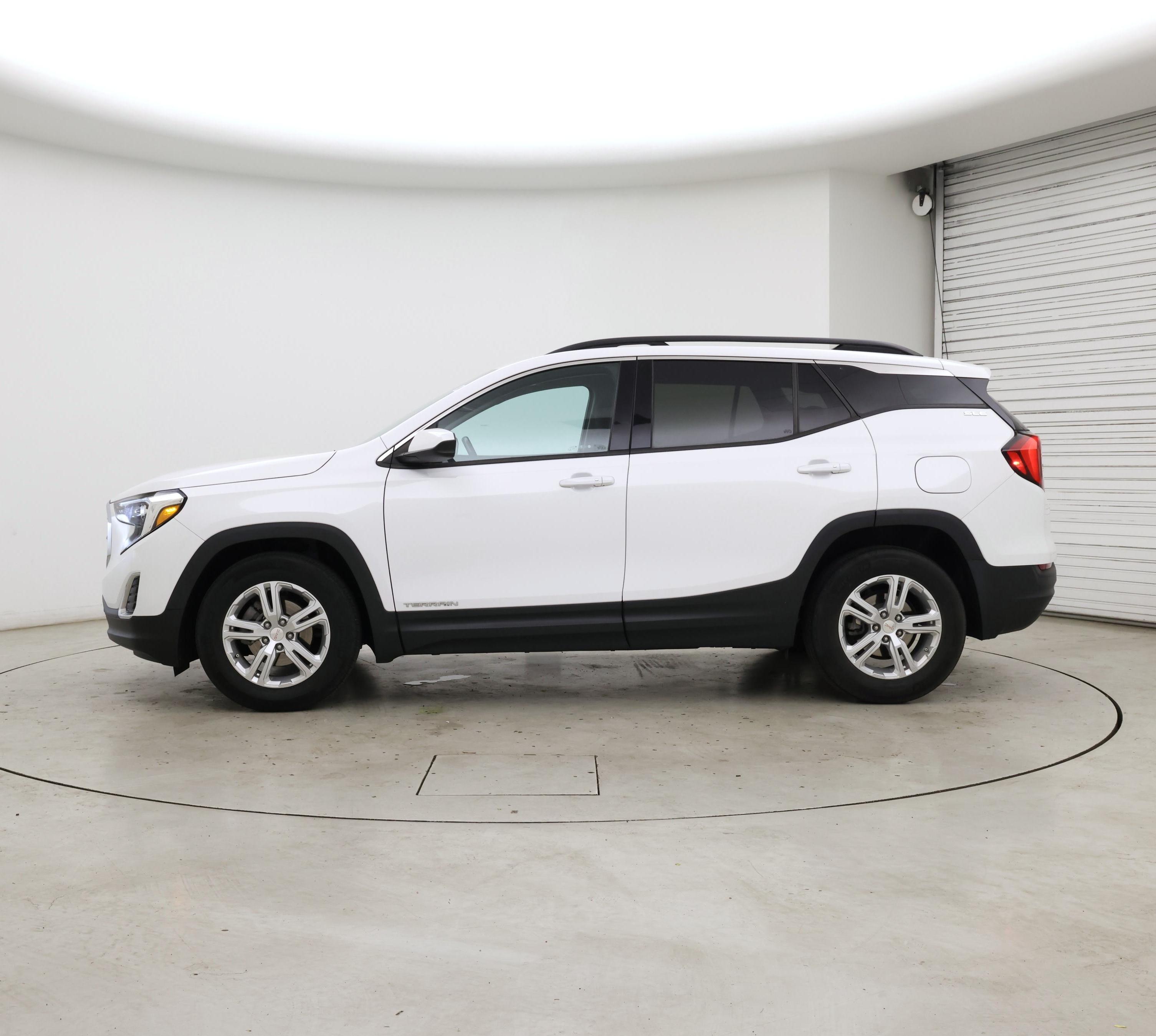 Thumbnail: 2020 GMC Terrain - 3