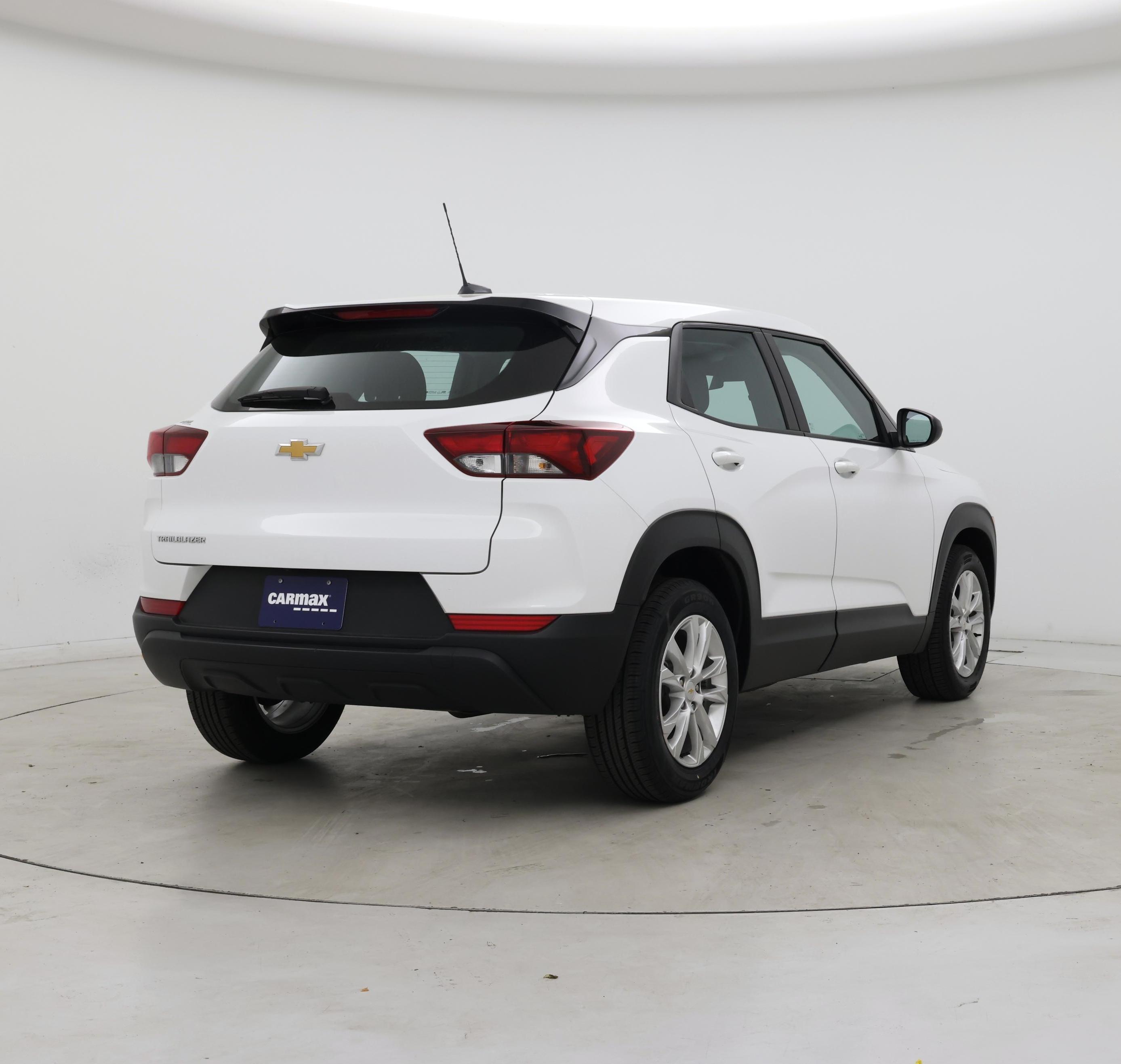 Thumbnail: 2023 Chevrolet TrailBlazer - 8