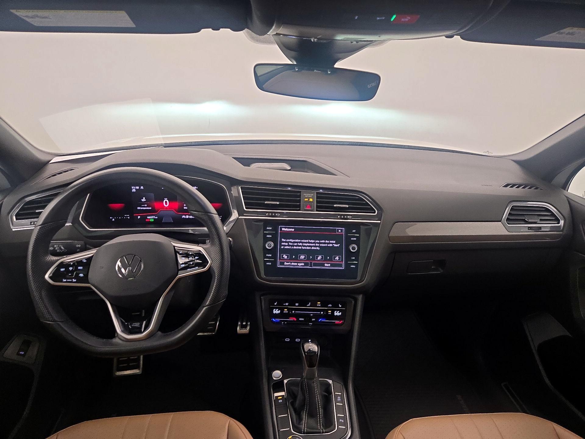 Thumbnail: 2022 Volkswagen Tiguan - 9