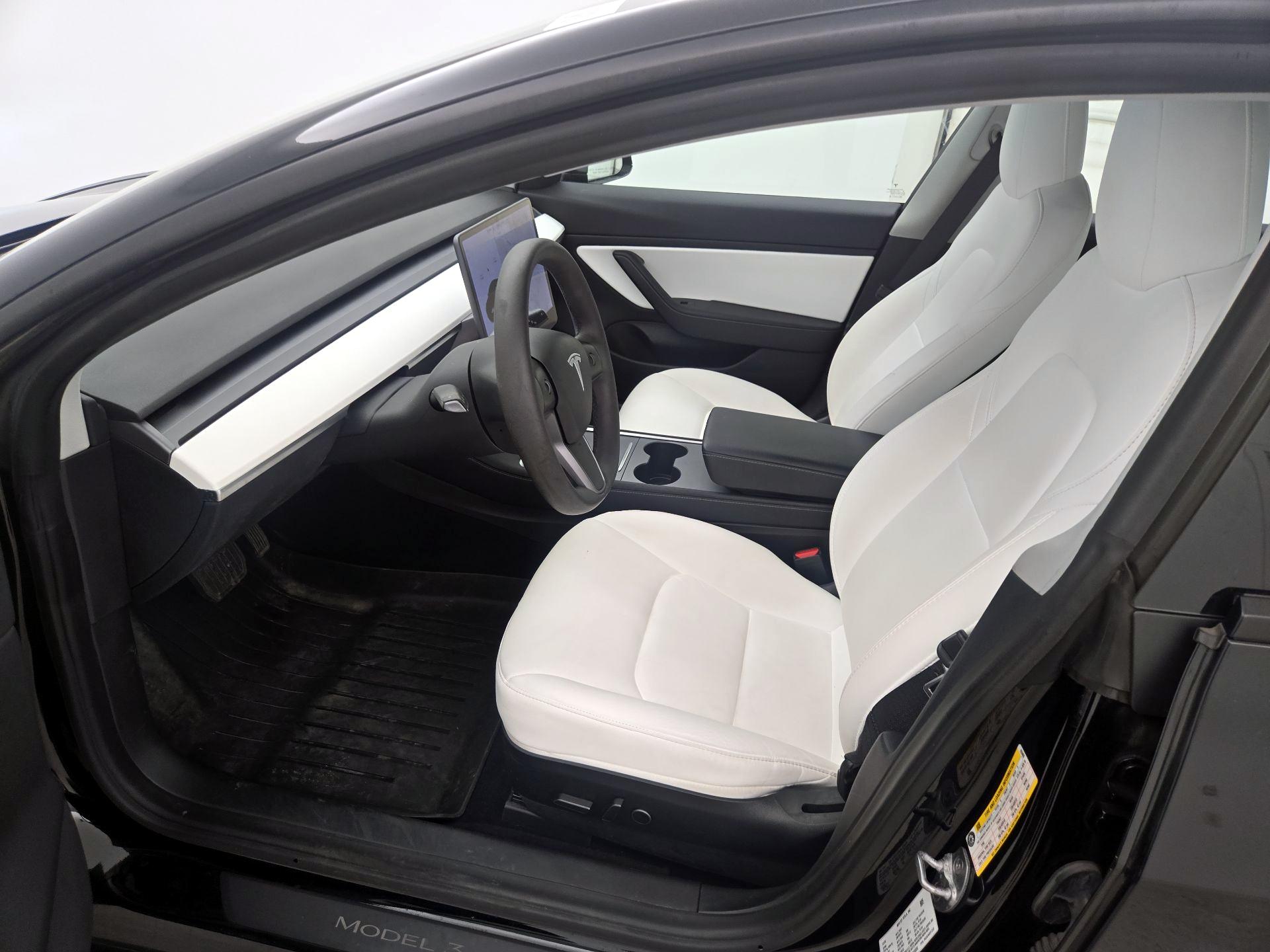 Thumbnail: 2021 Tesla Model 3 - 11