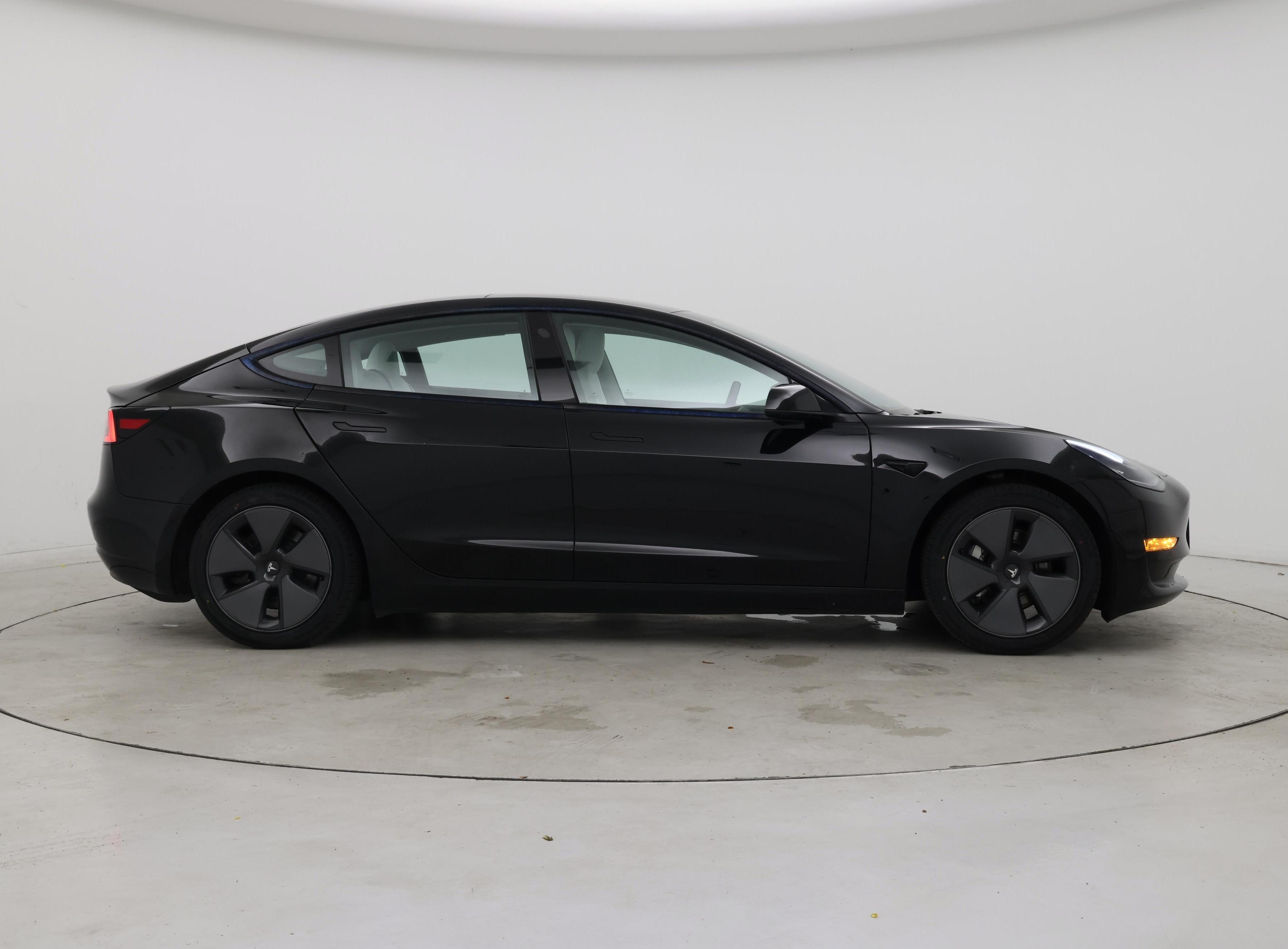 Thumbnail: 2021 Tesla Model 3 - 7