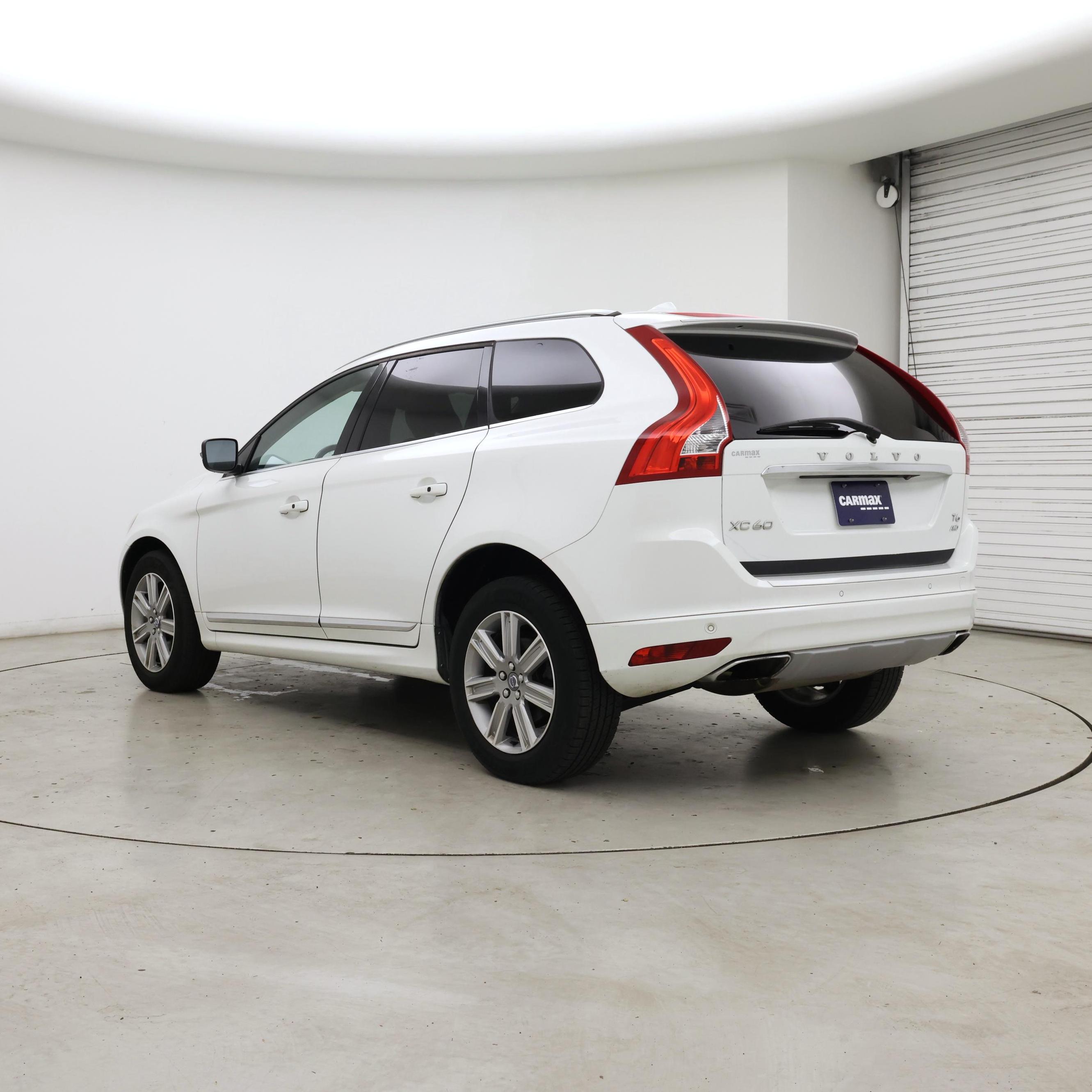 Thumbnail: 2016 Volvo XC60 - 2