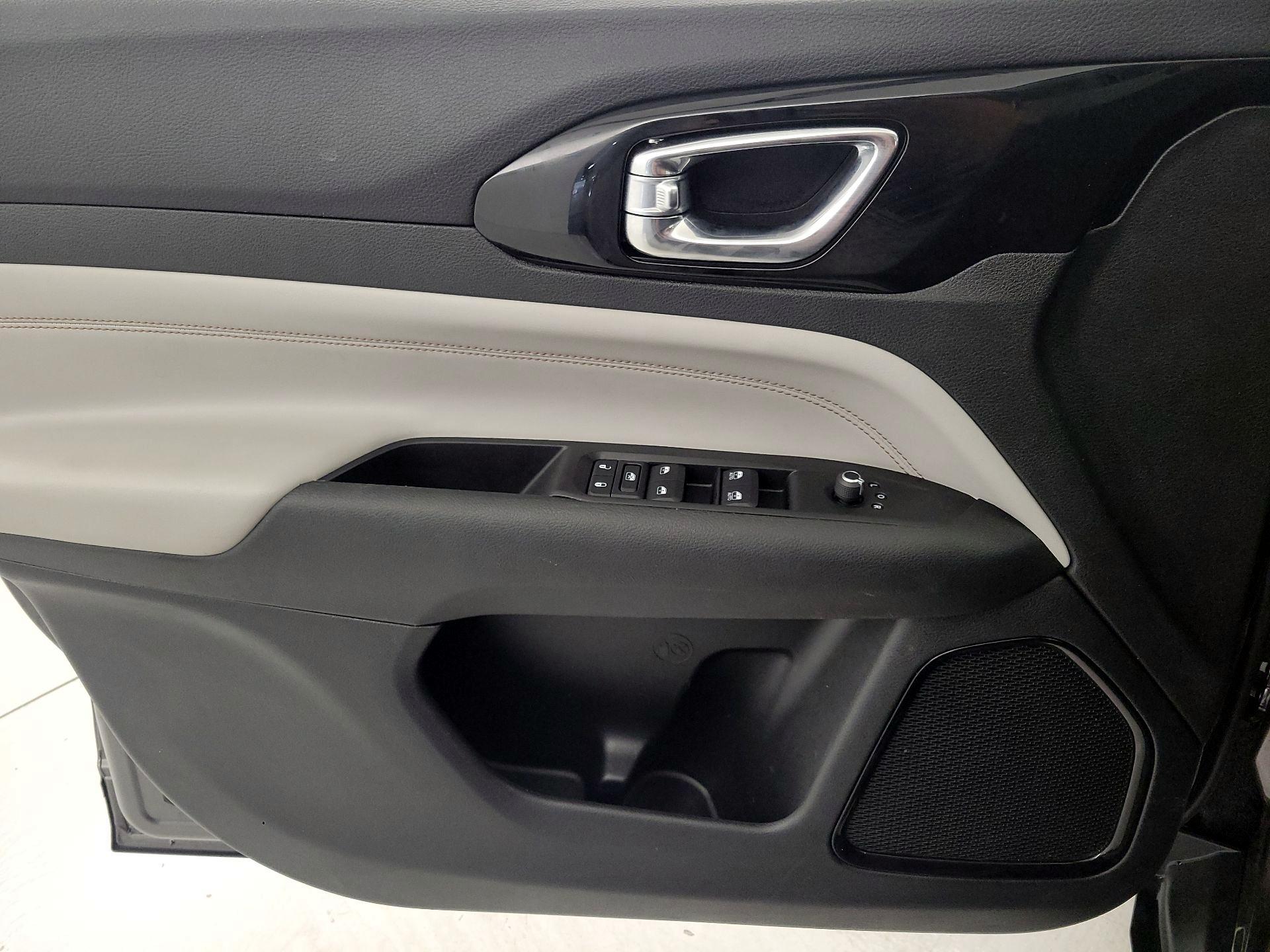 Thumbnail: 2022 Jeep Compass - 12