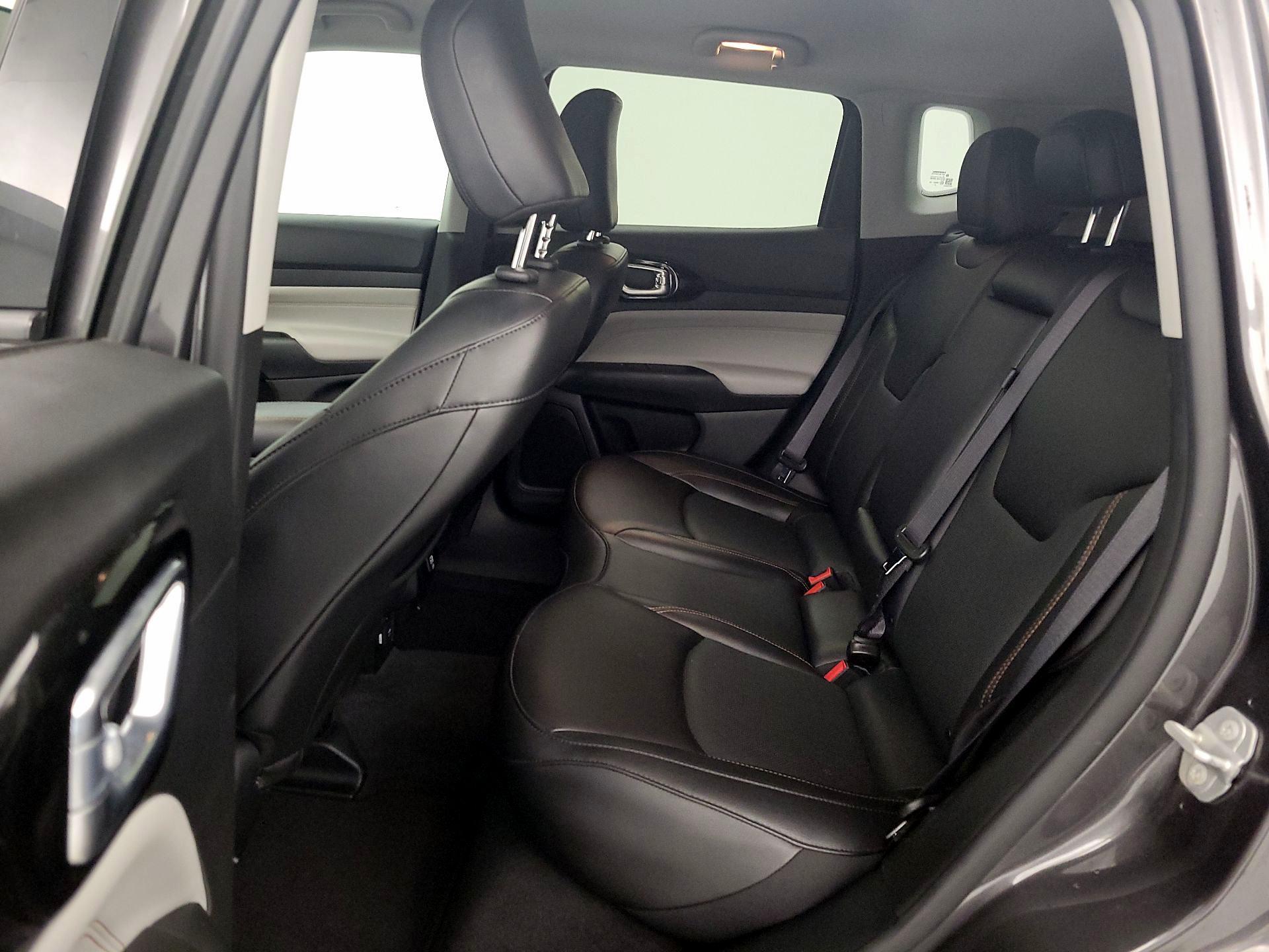 Thumbnail: 2022 Jeep Compass - 19
