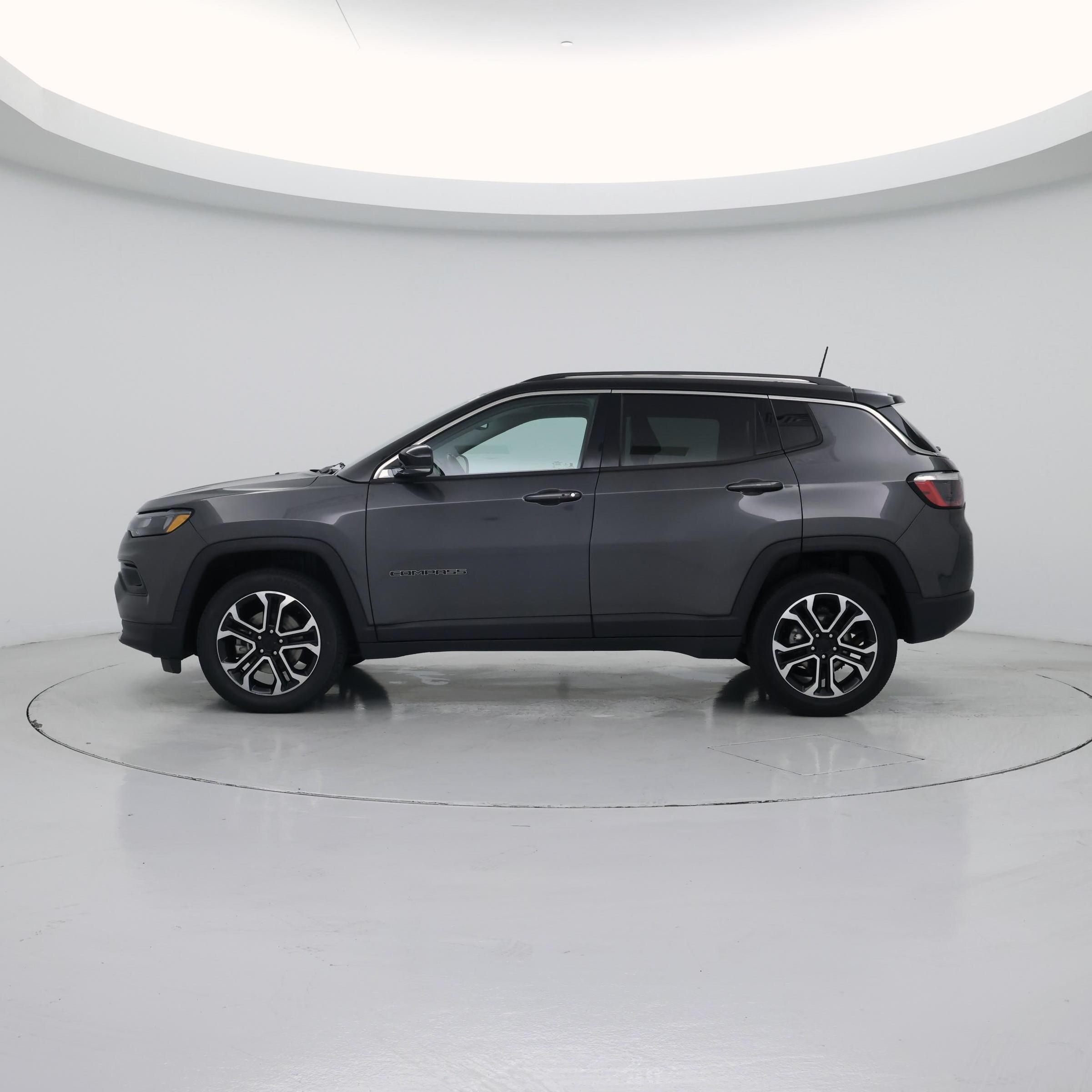 Thumbnail: 2022 Jeep Compass - 3